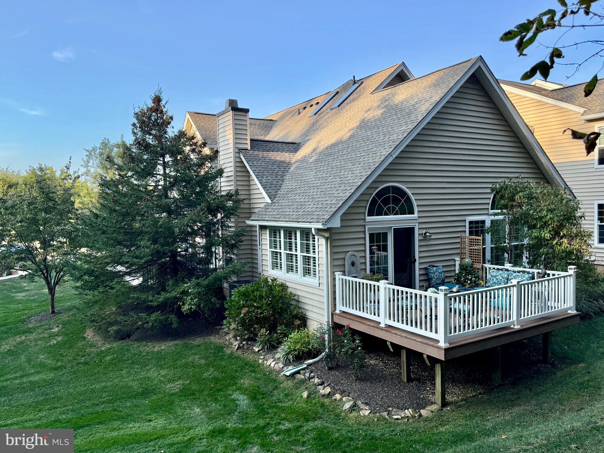 73 SAGEWOOD DRIVE 32