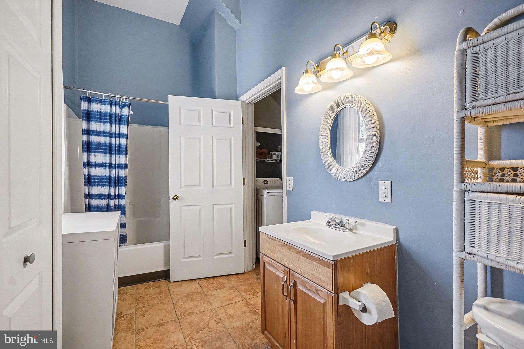 CARPENTERS POINT - Residential