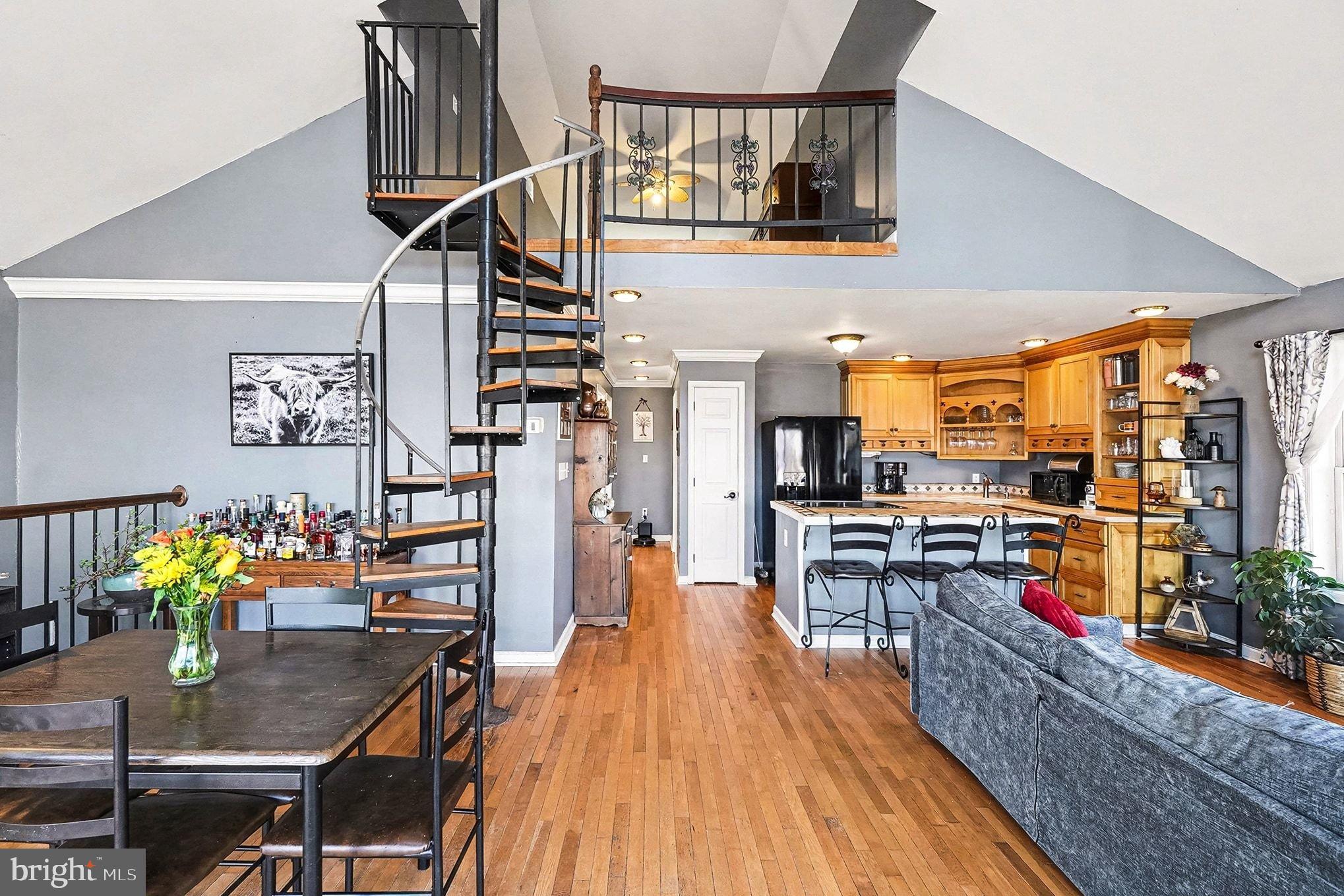 CARPENTERS POINT - Residential