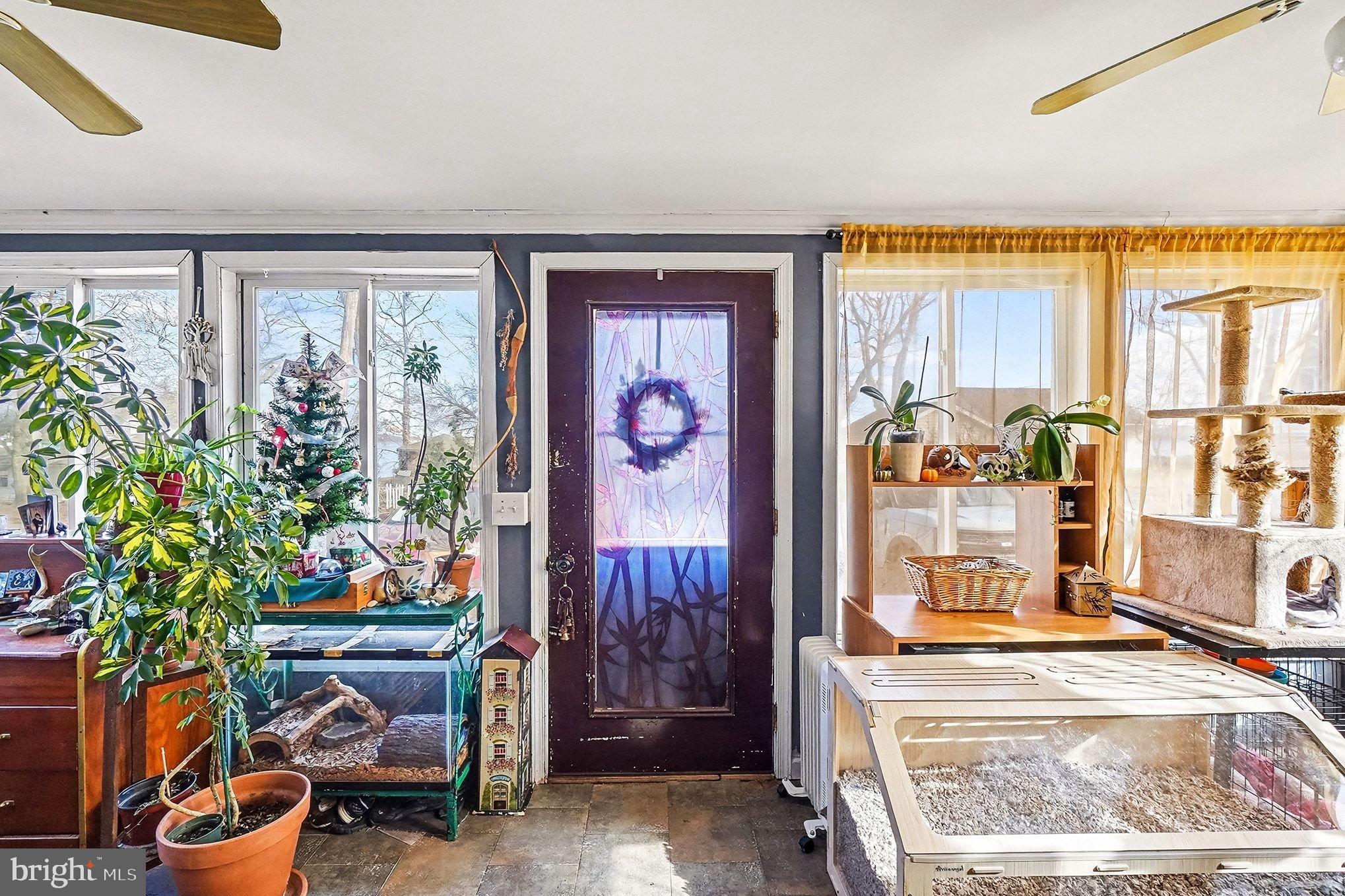 CARPENTERS POINT - Residential