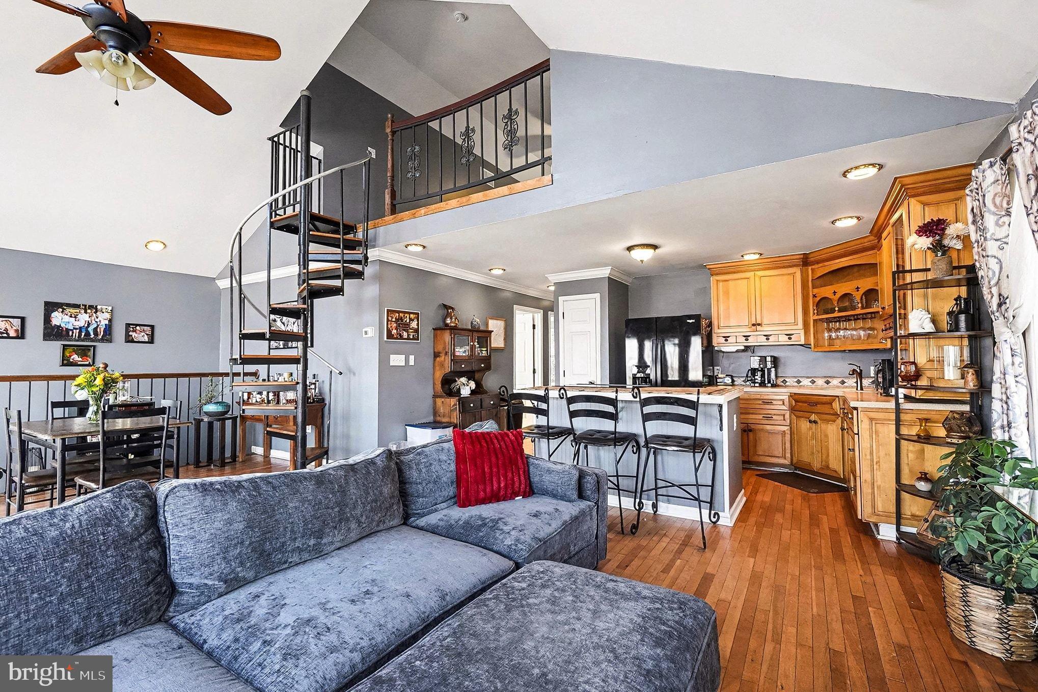 CARPENTERS POINT - Residential