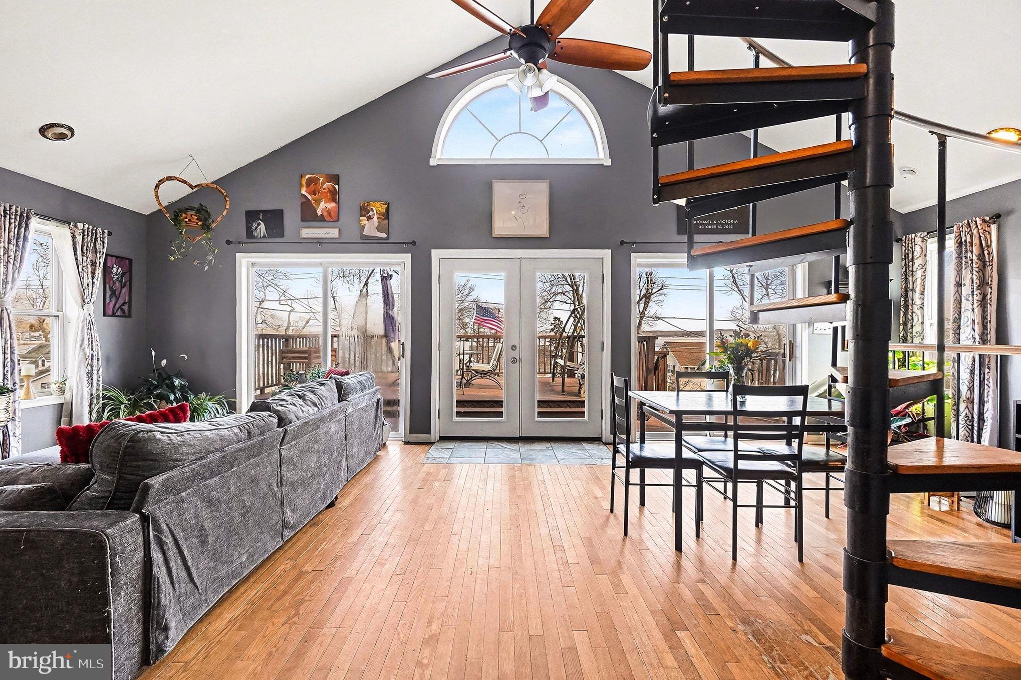 CARPENTERS POINT - Residential