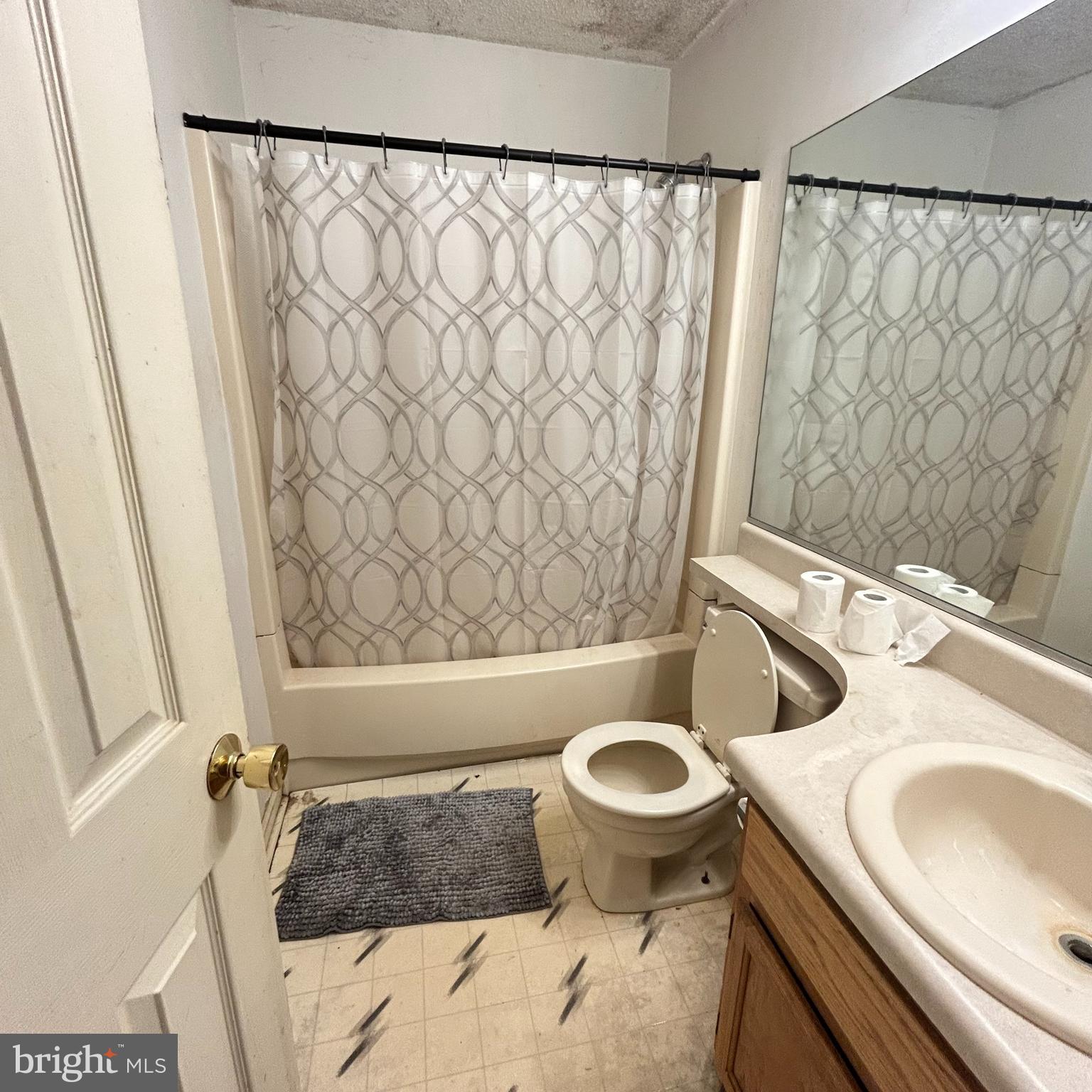 ANDREWS TAVERN - Residential