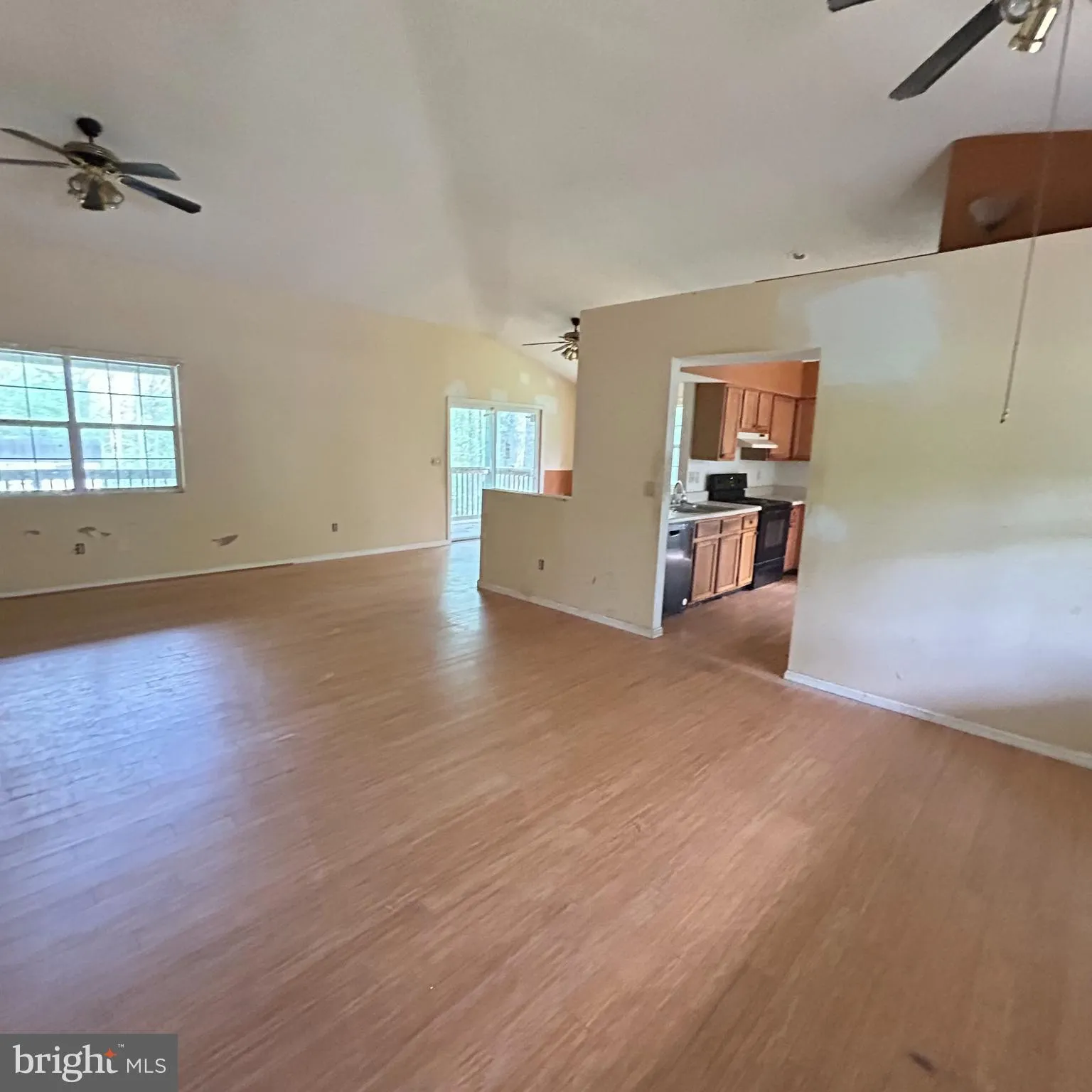 Spotsylvania, Virginia 22551, United States, 3 Bedrooms Bedrooms, ,2 BathroomsBathrooms,Residential,Pending,115654