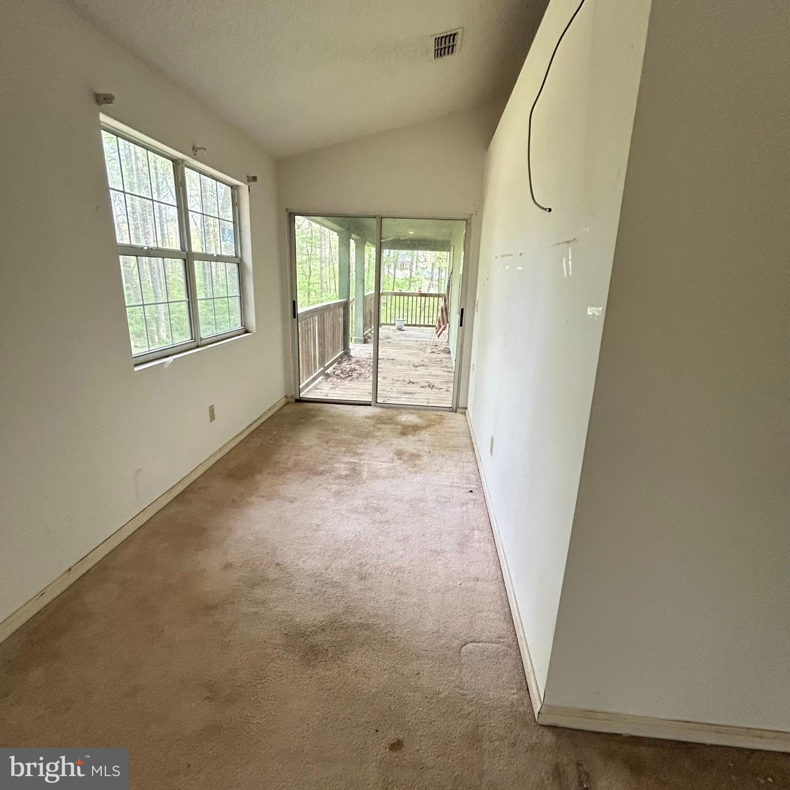 ANDREWS TAVERN - Residential