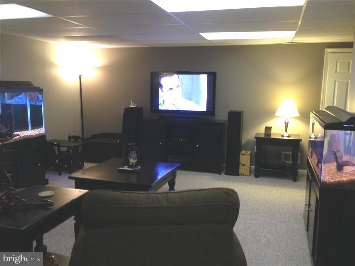 CANTERBURY WOODS - Residential Lease