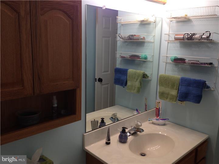 CANTERBURY WOODS - Residential Lease