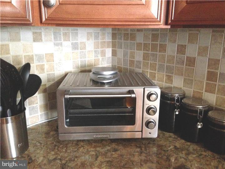 CANTERBURY WOODS - Residential Lease