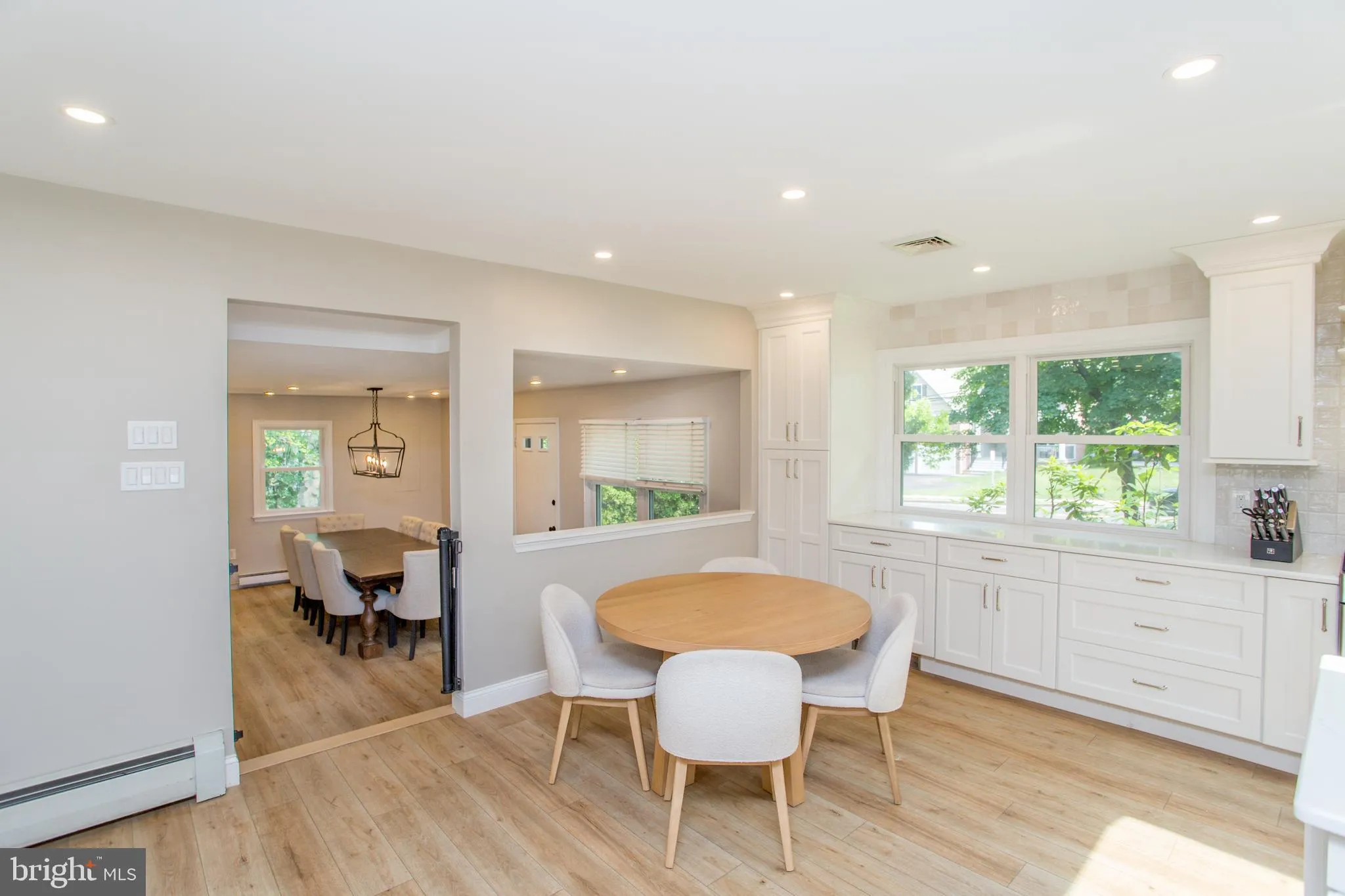 Doylestown, Pennsylvania 18901, United States, 3 Bedrooms Bedrooms, ,3 BathroomsBathrooms,Residential,Contingent,149637