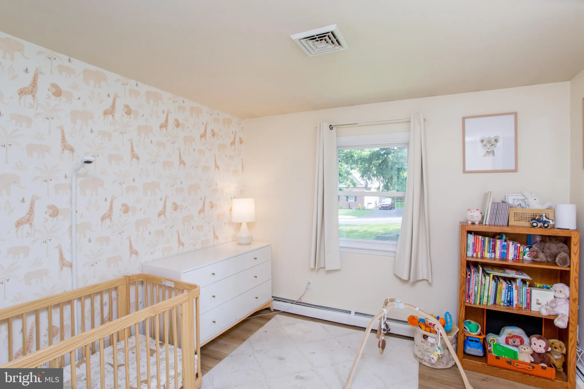 Doylestown, Pennsylvania 18901, United States, 3 Bedrooms Bedrooms, ,3 BathroomsBathrooms,Residential,Contingent,149637