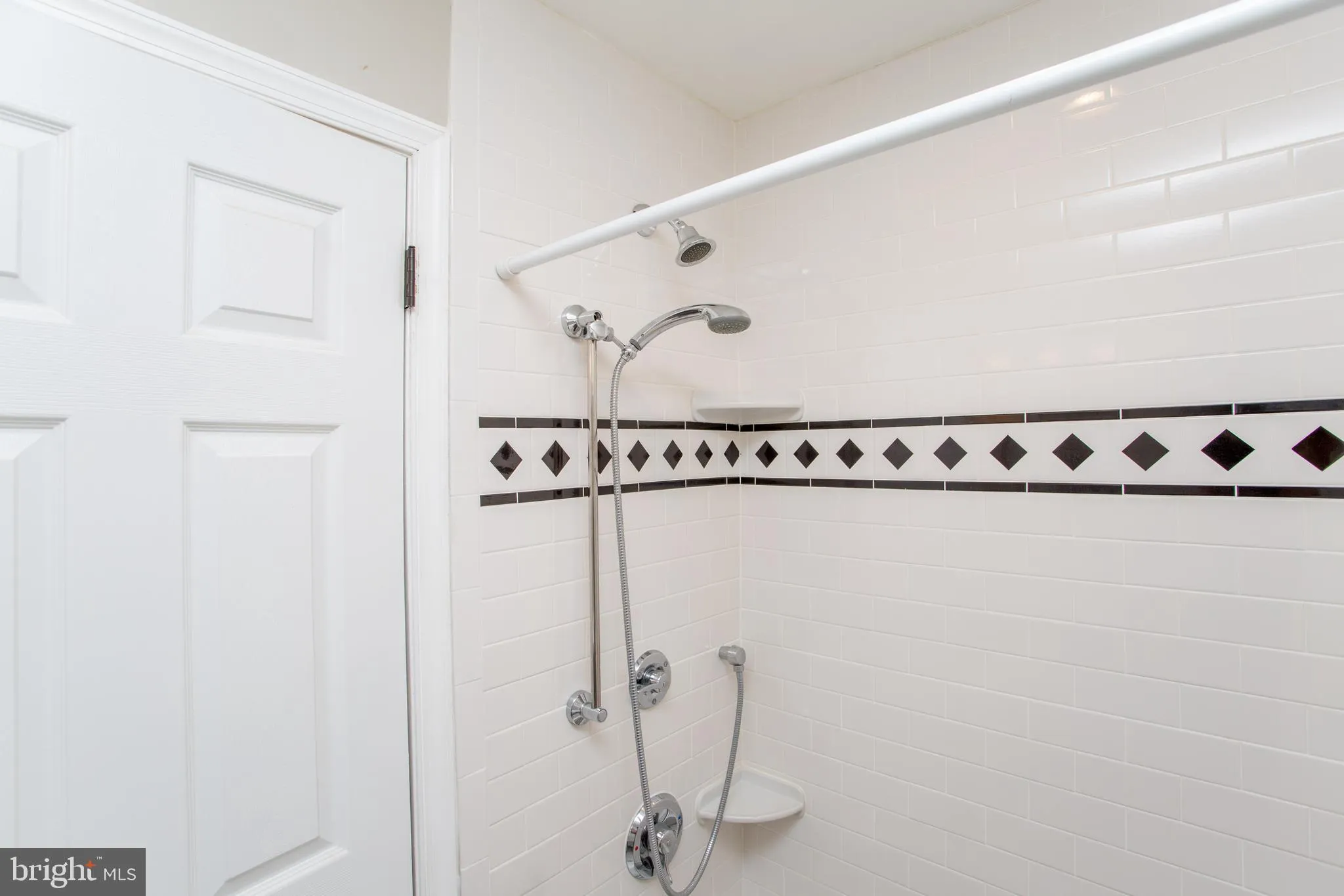 Doylestown, Pennsylvania 18901, United States, 3 Bedrooms Bedrooms, ,3 BathroomsBathrooms,Residential,Contingent,149637