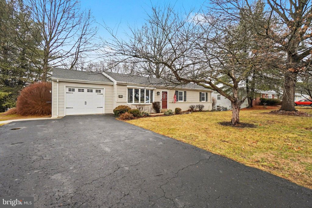 Photo of 6406 Cannon Drive, MECHANICSBURG, PA 17050 (MLS # PACB2051370)