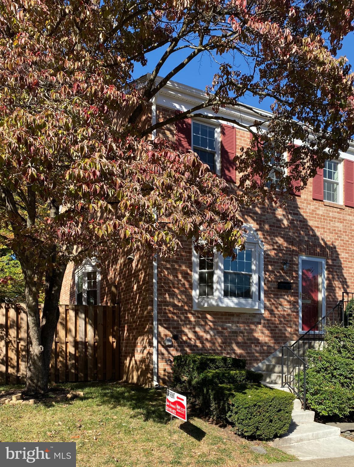 THE VILLAGE PARK - Residential Lease