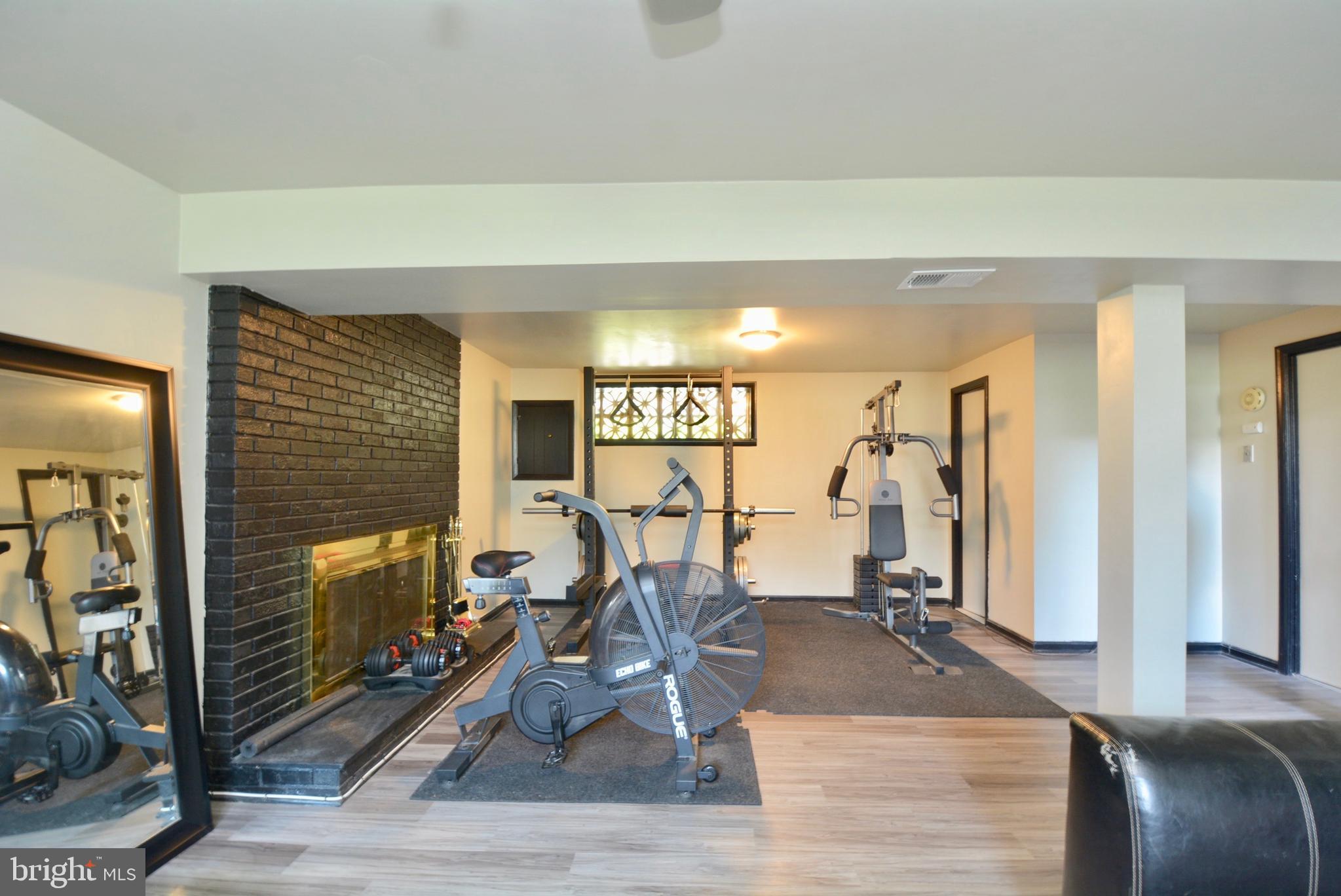 NORTH ROBLEE ACRES - Residential