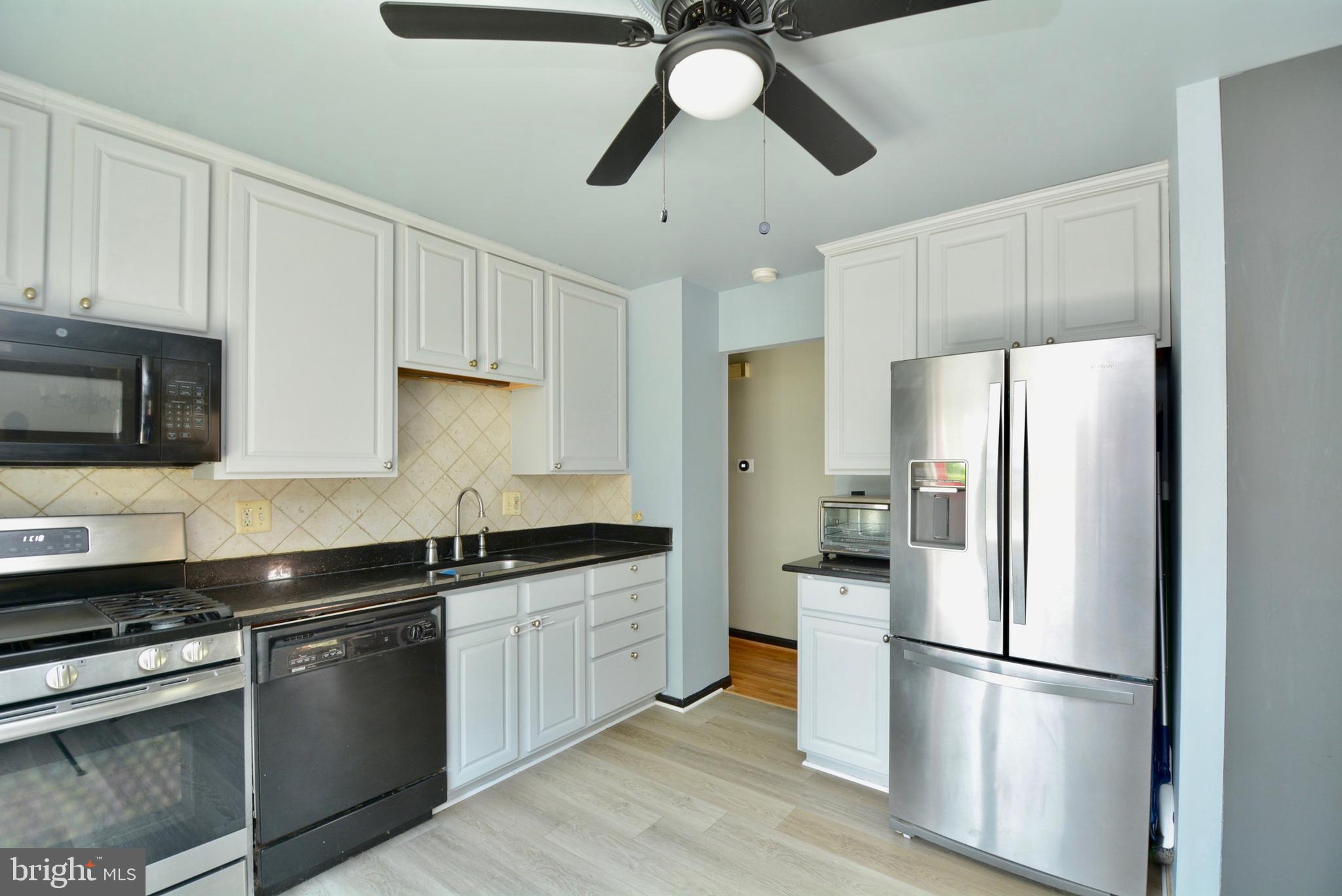 NORTH ROBLEE ACRES - Residential