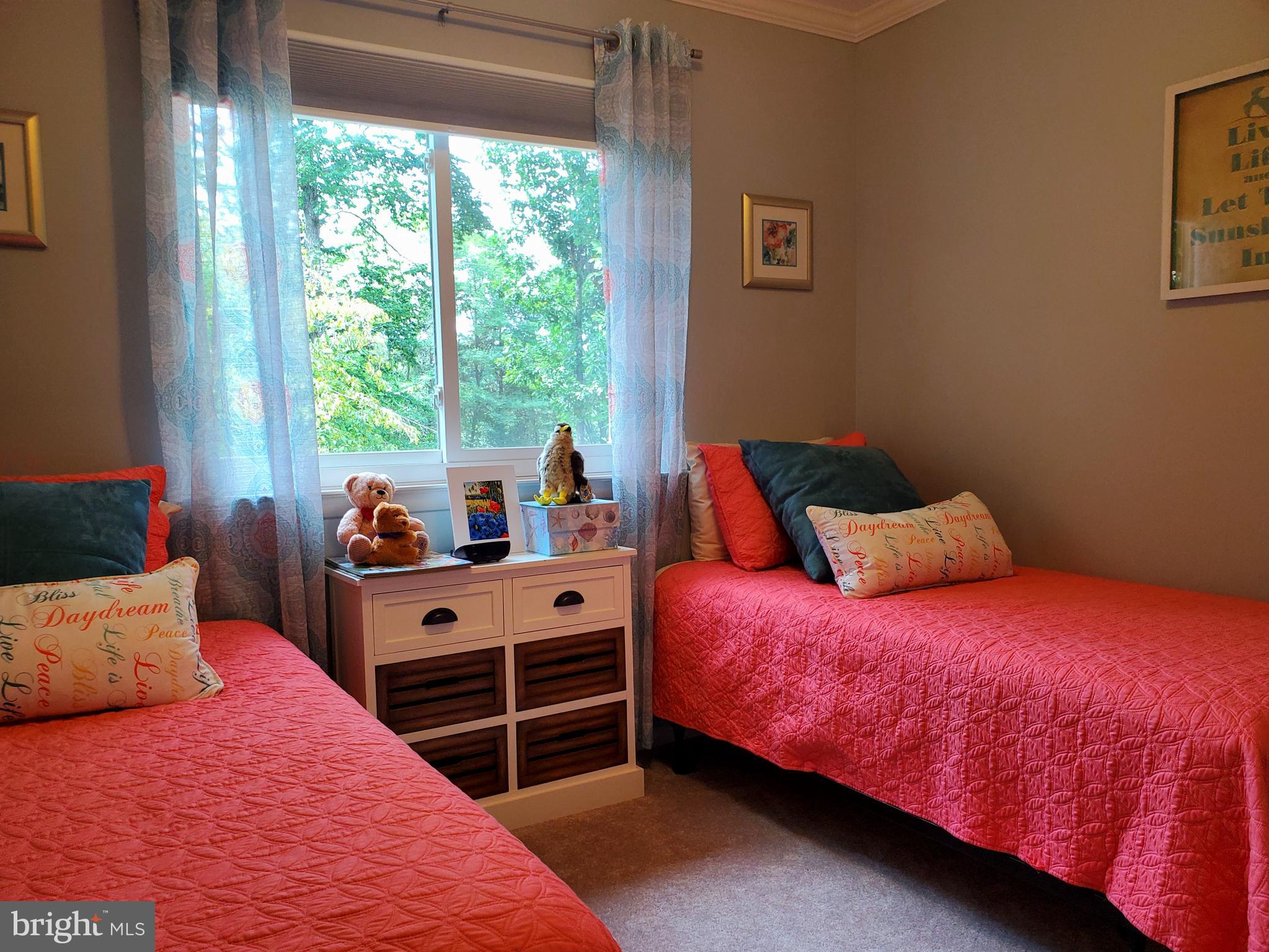 SEQUOIA ESTATES - Residential