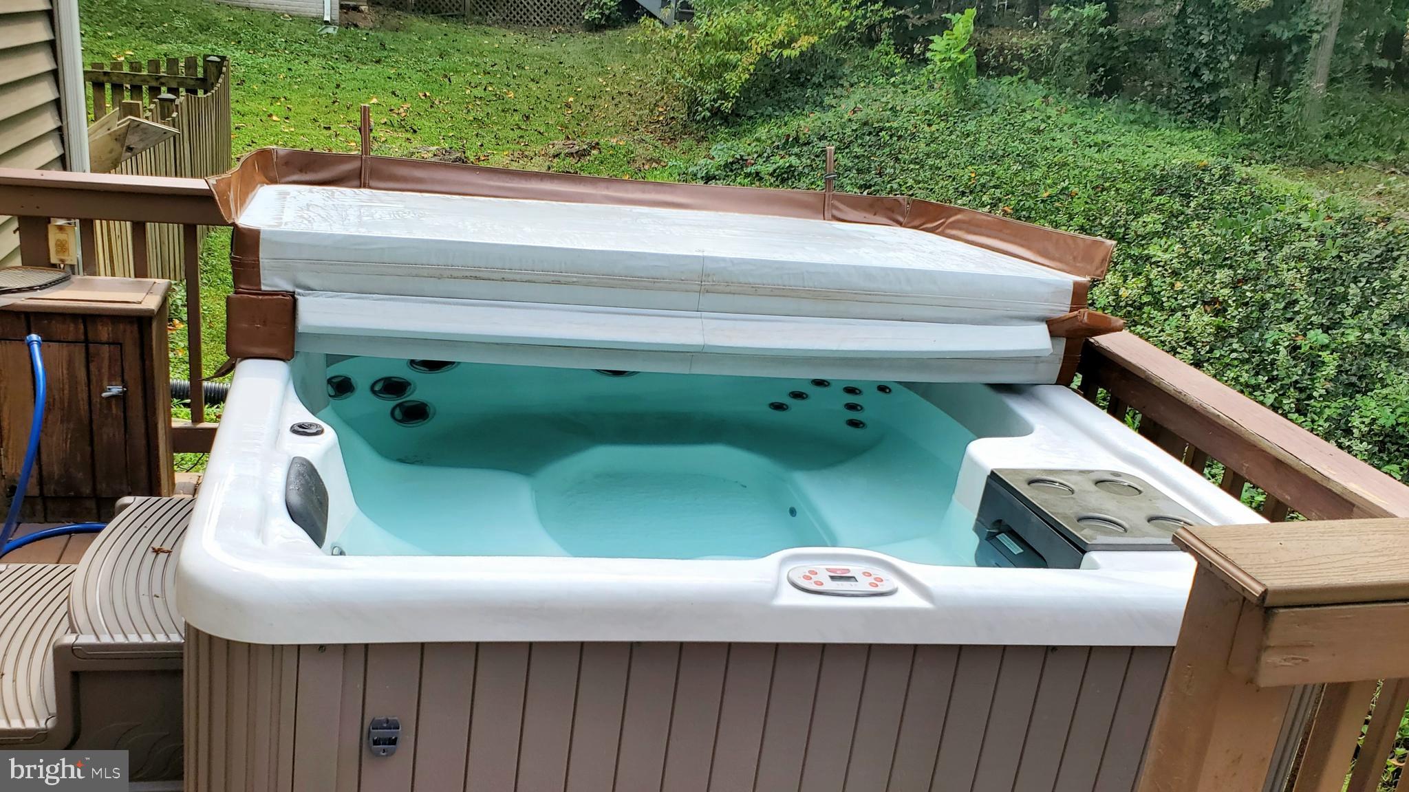 SEQUOIA ESTATES - Residential