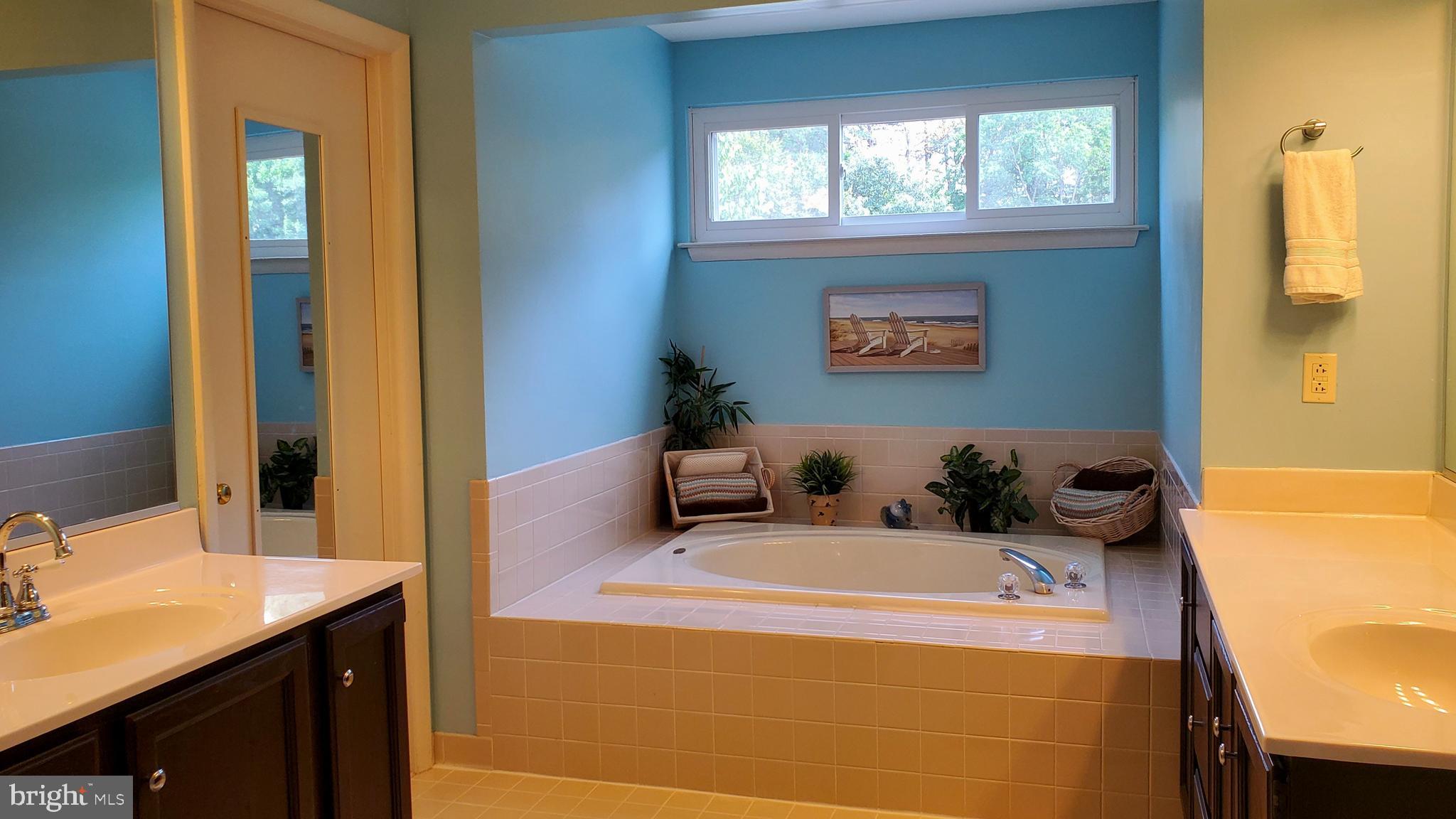 SEQUOIA ESTATES - Residential