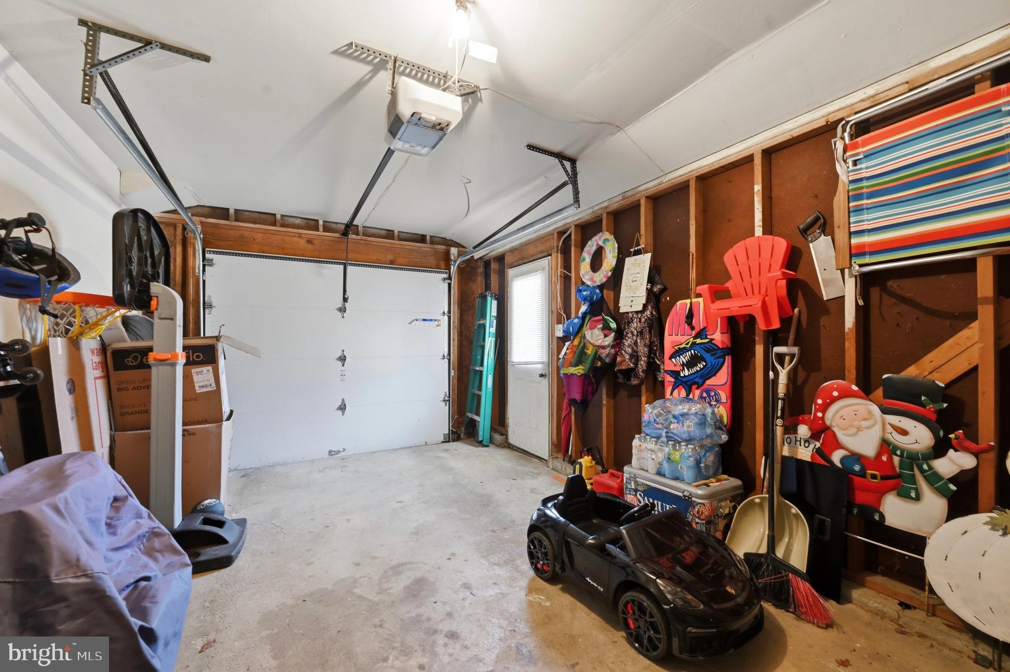 PENNELL PL - Residential