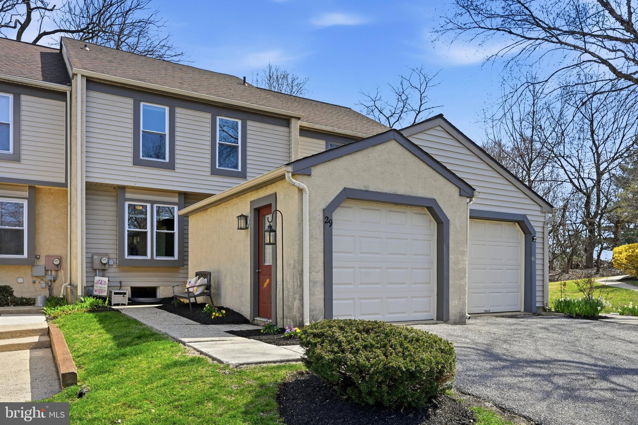 PENNELL PL - Residential