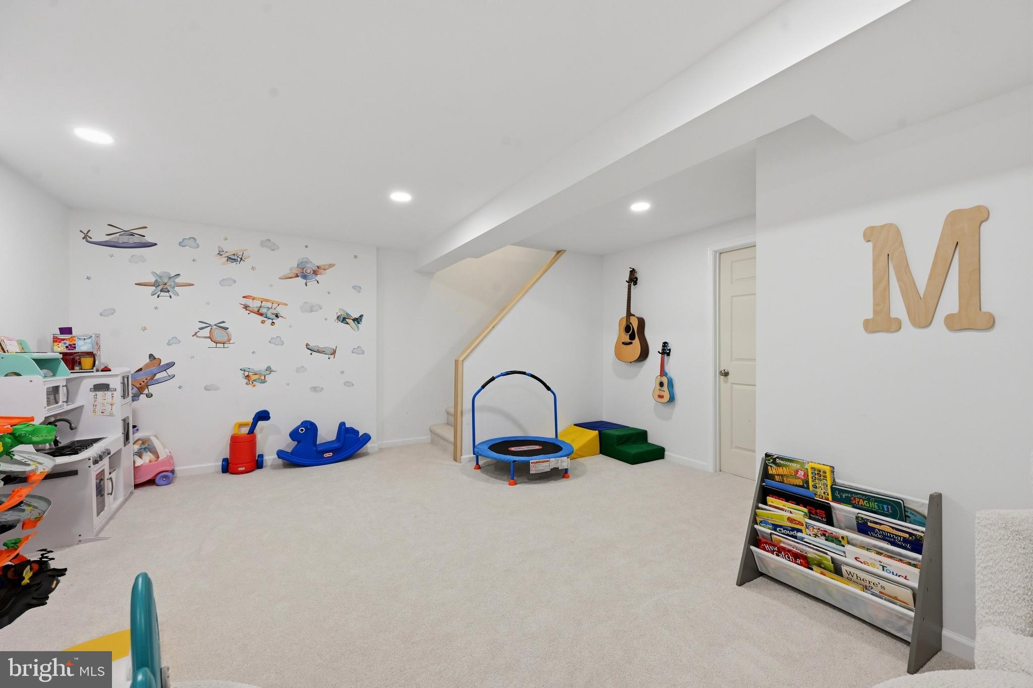 PENNELL PL - Residential