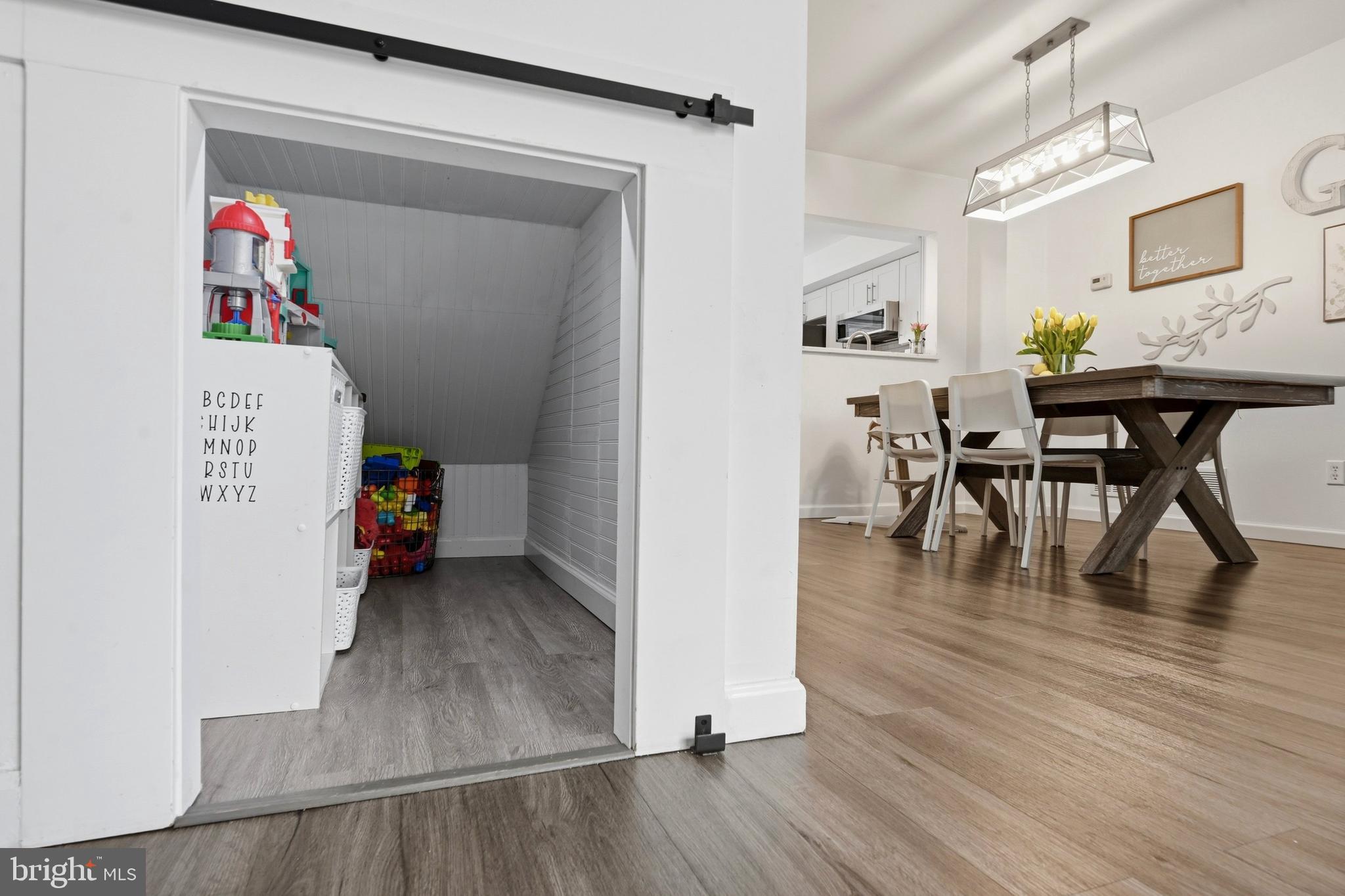 PENNELL PL - Residential