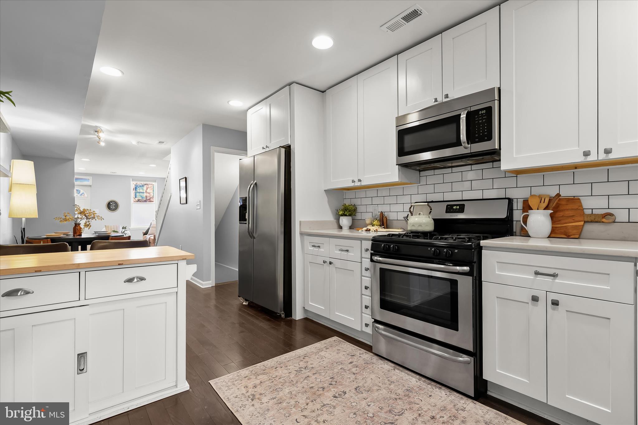 RIVERSIDE - Residential