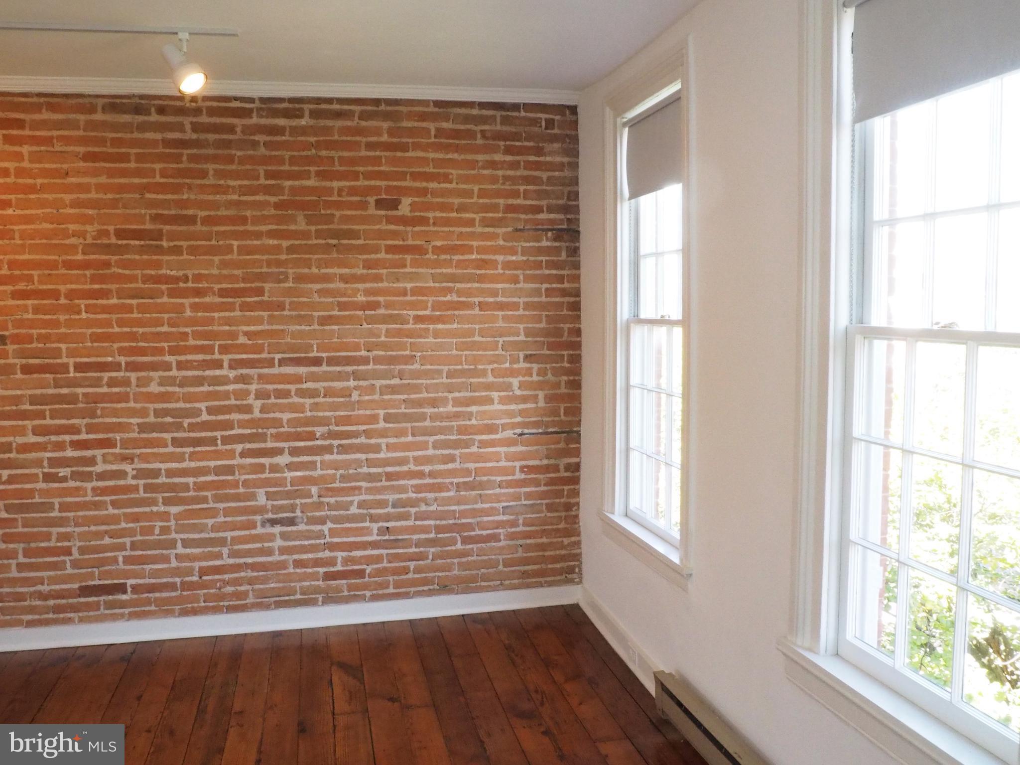 FEDERAL HILL HISTORIC DISTRICT - Residential Lease