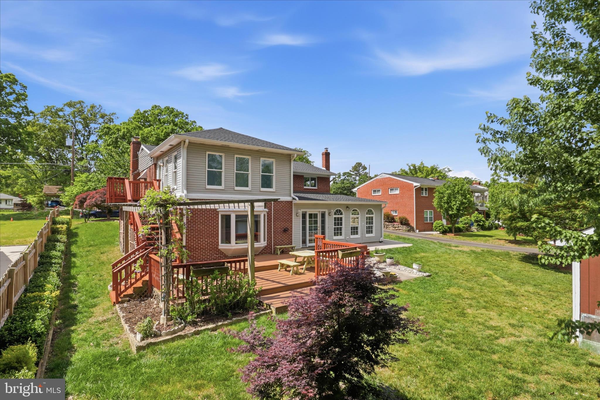 LOISDALE ESTATES - Residential