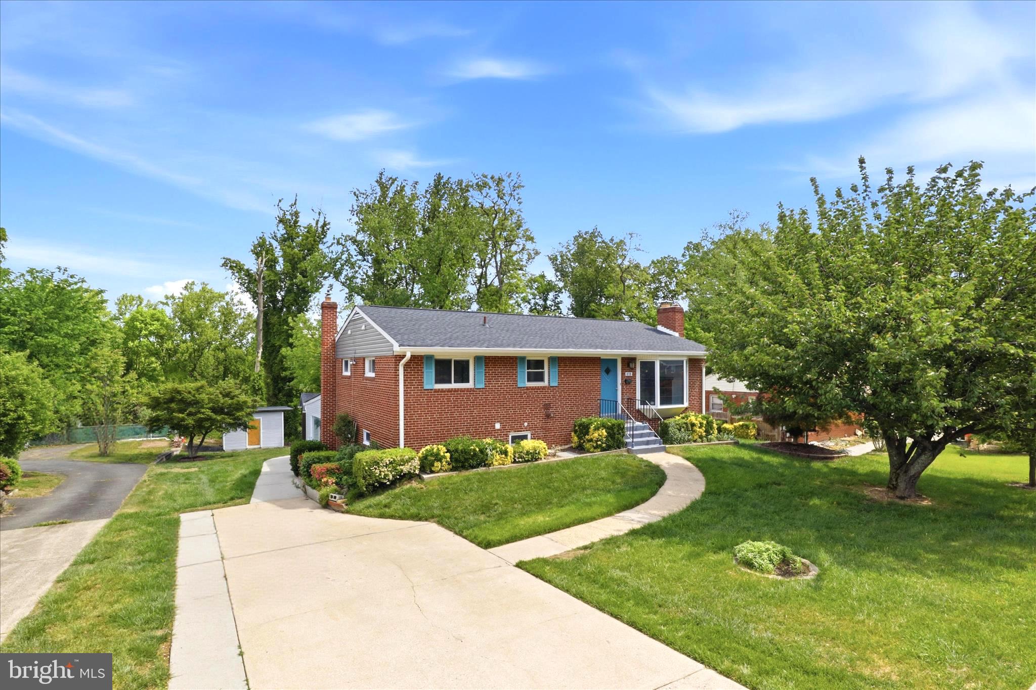 LOISDALE ESTATES - Residential