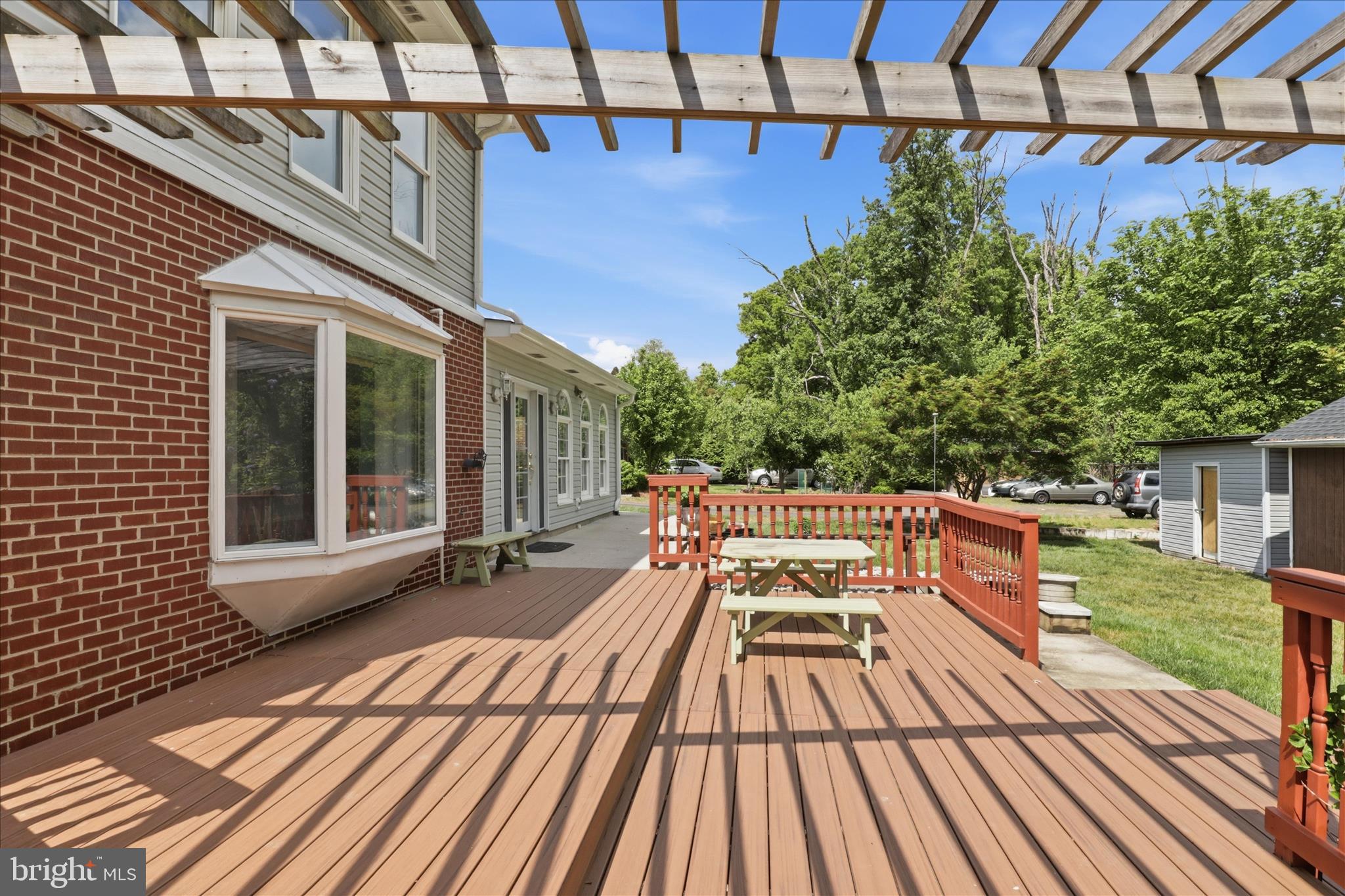 LOISDALE ESTATES - Residential