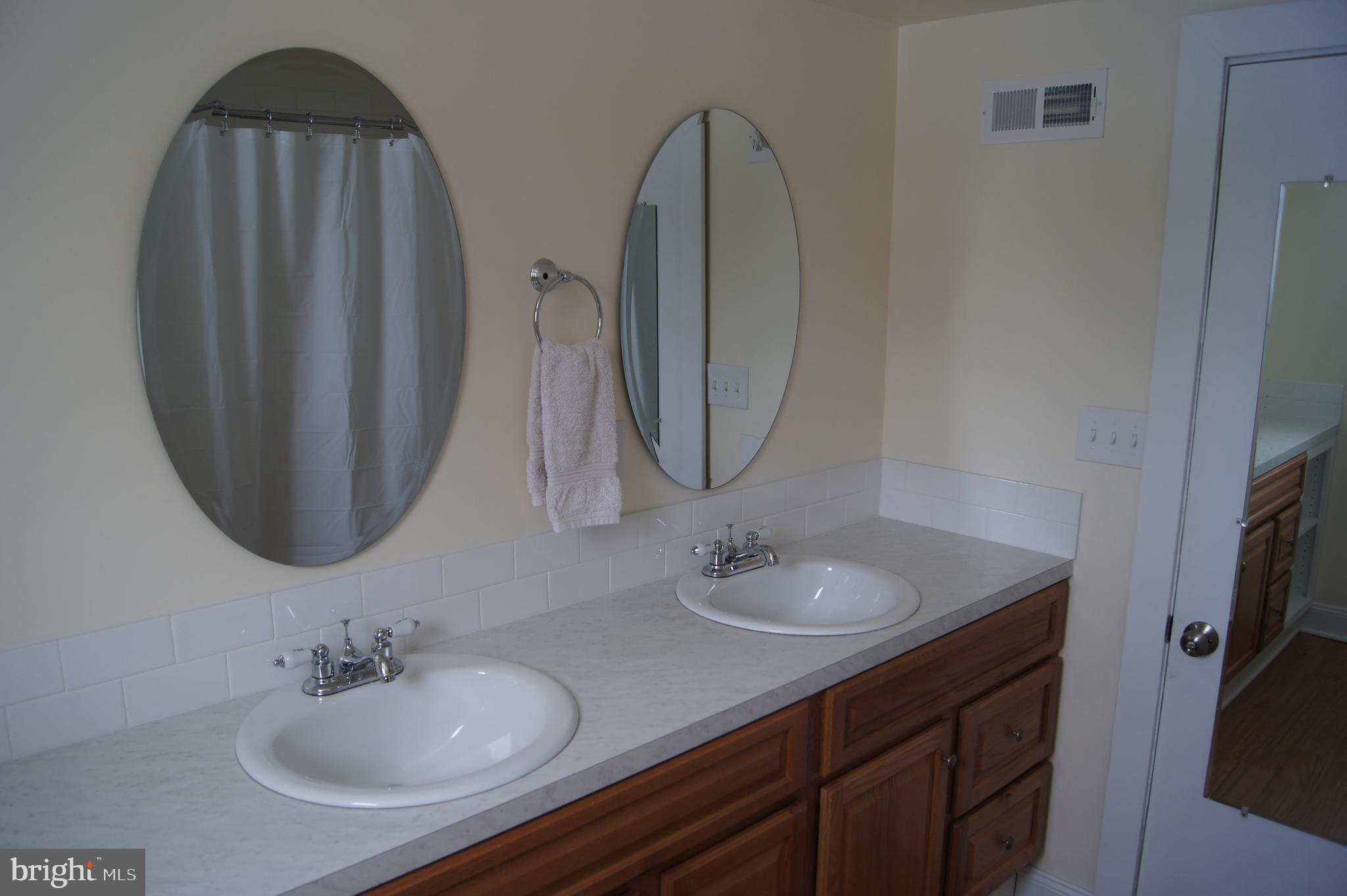 DOWNINGTOWN BORO - Residential Lease