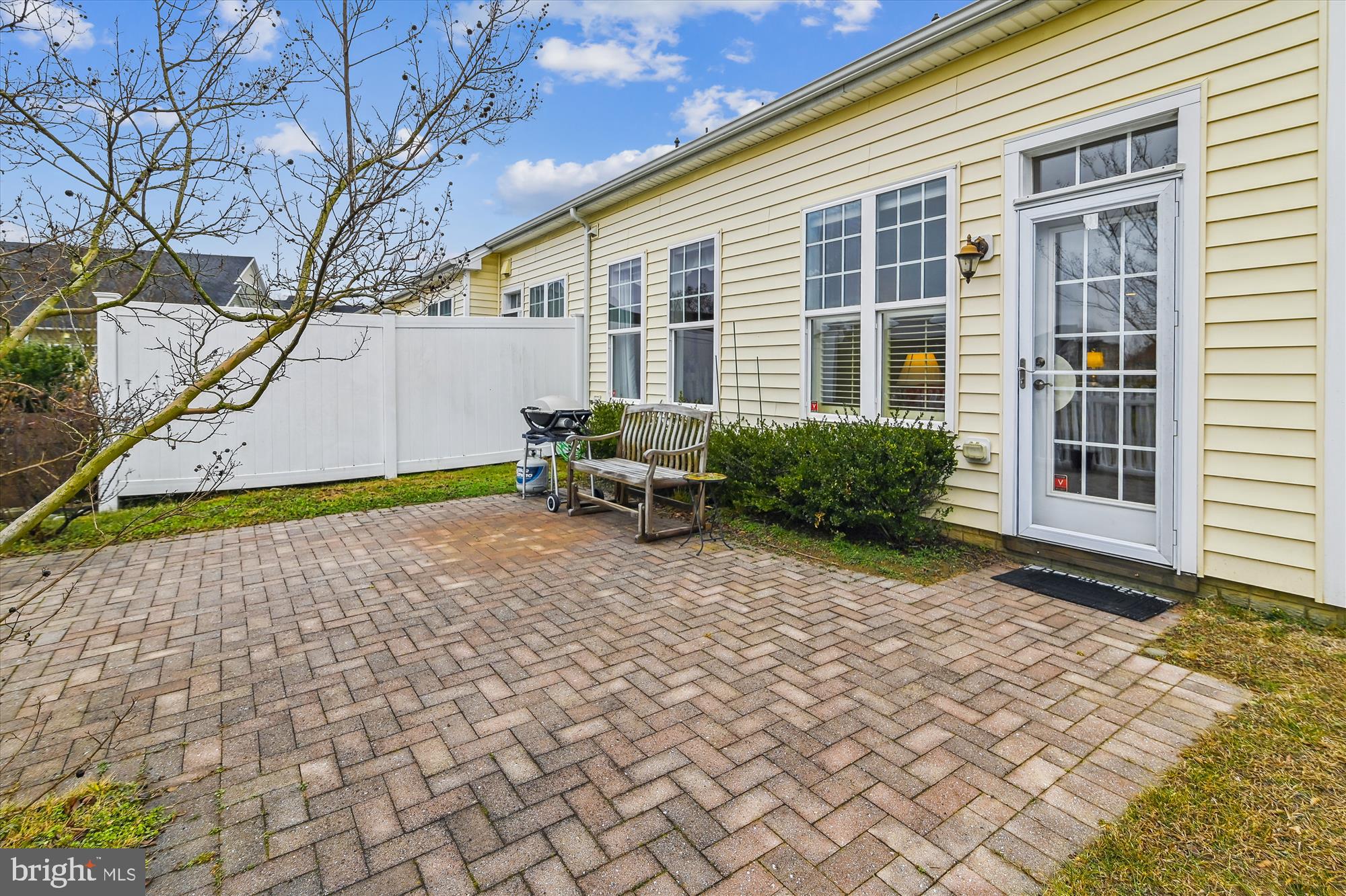 TWO RIVERS - Residential