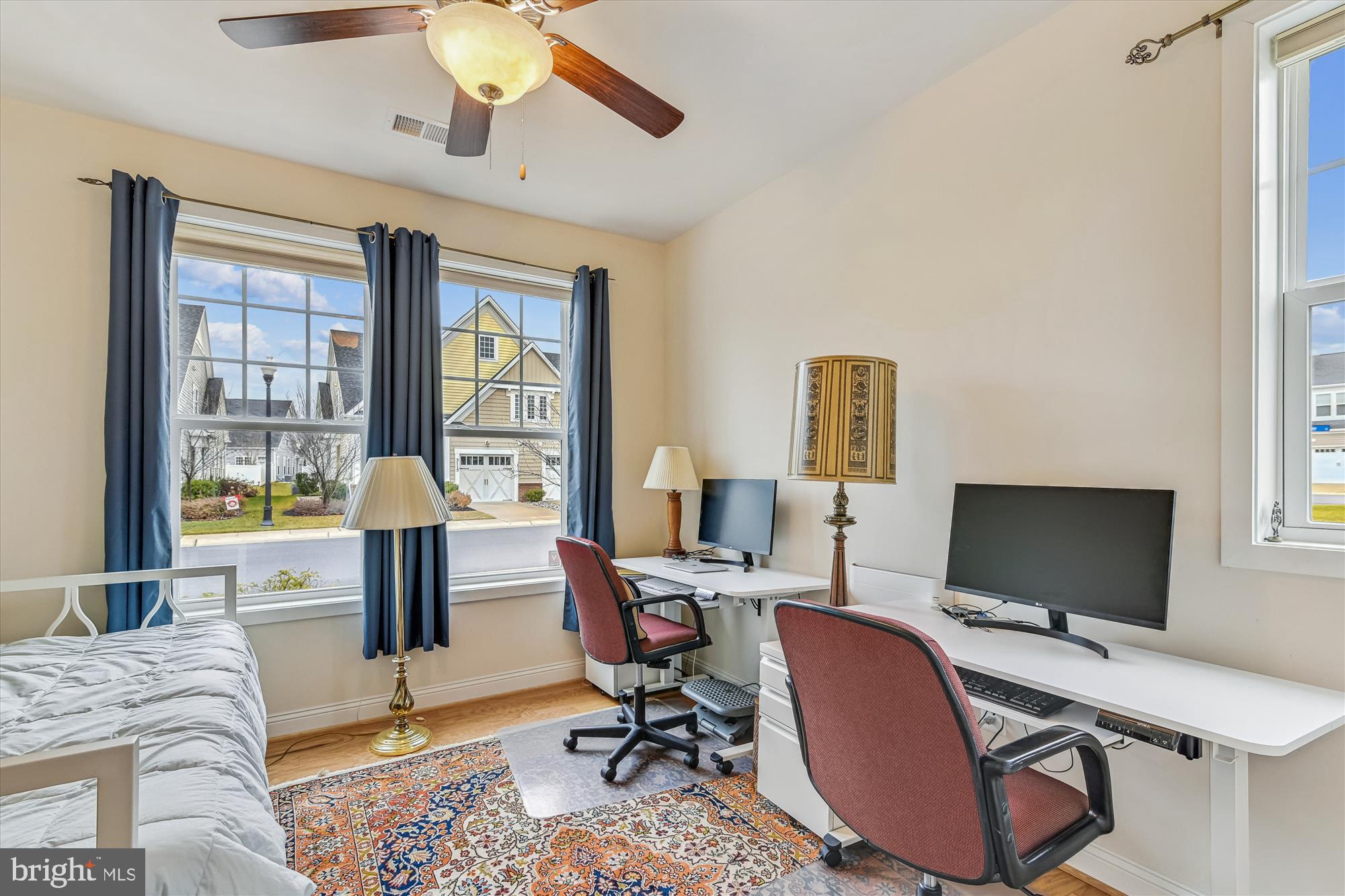 TWO RIVERS - Residential