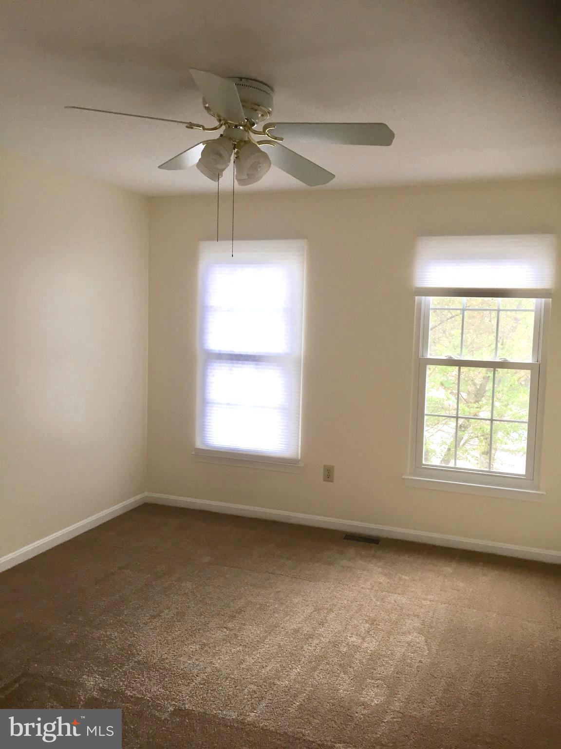 KINGS SQUARE - Residential Lease