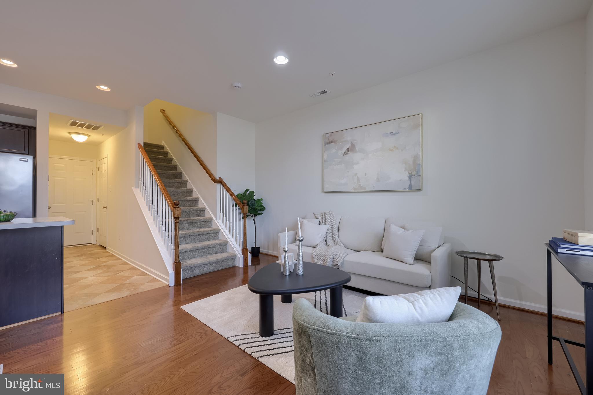 ARBOR MEWS - Residential