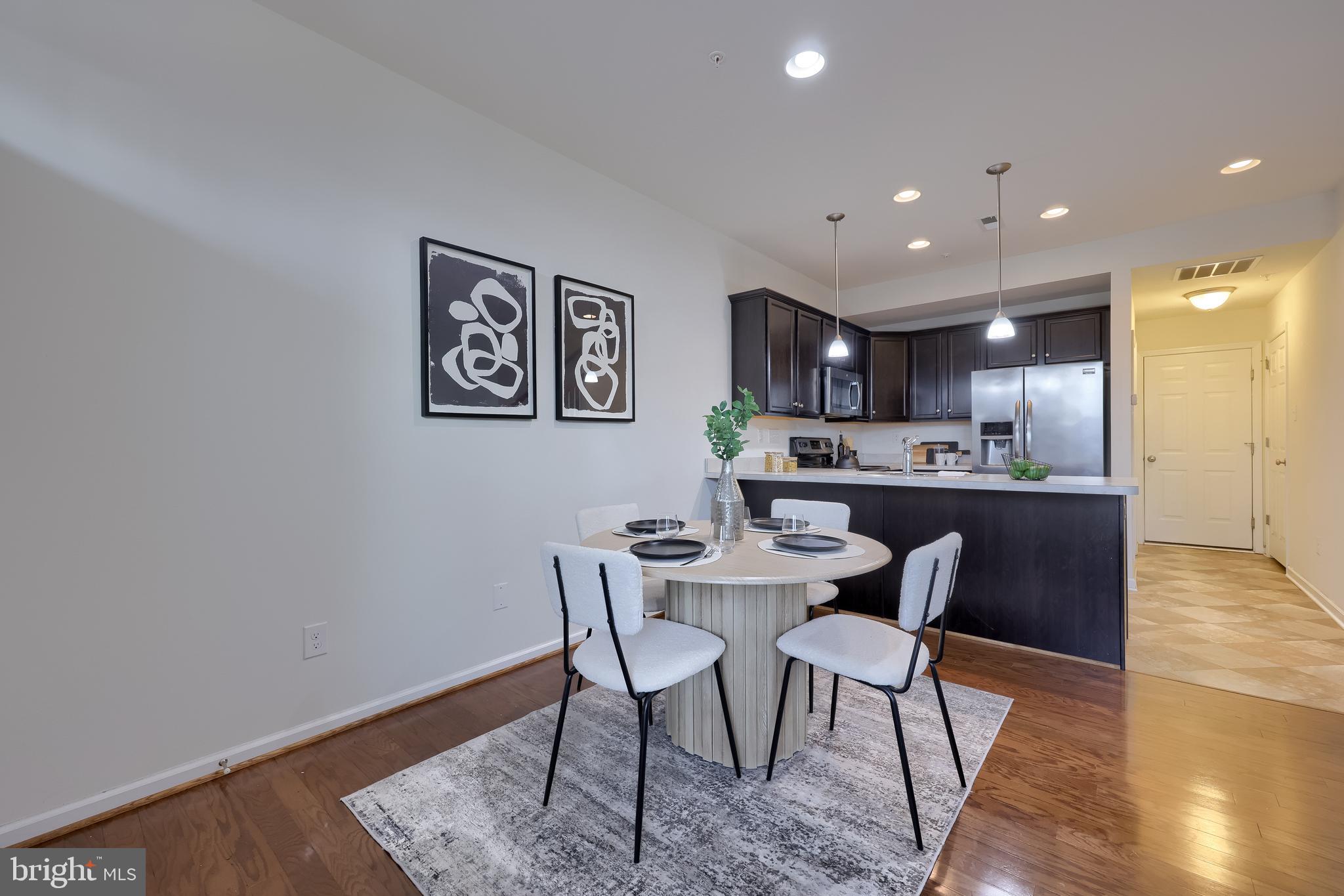 ARBOR MEWS - Residential