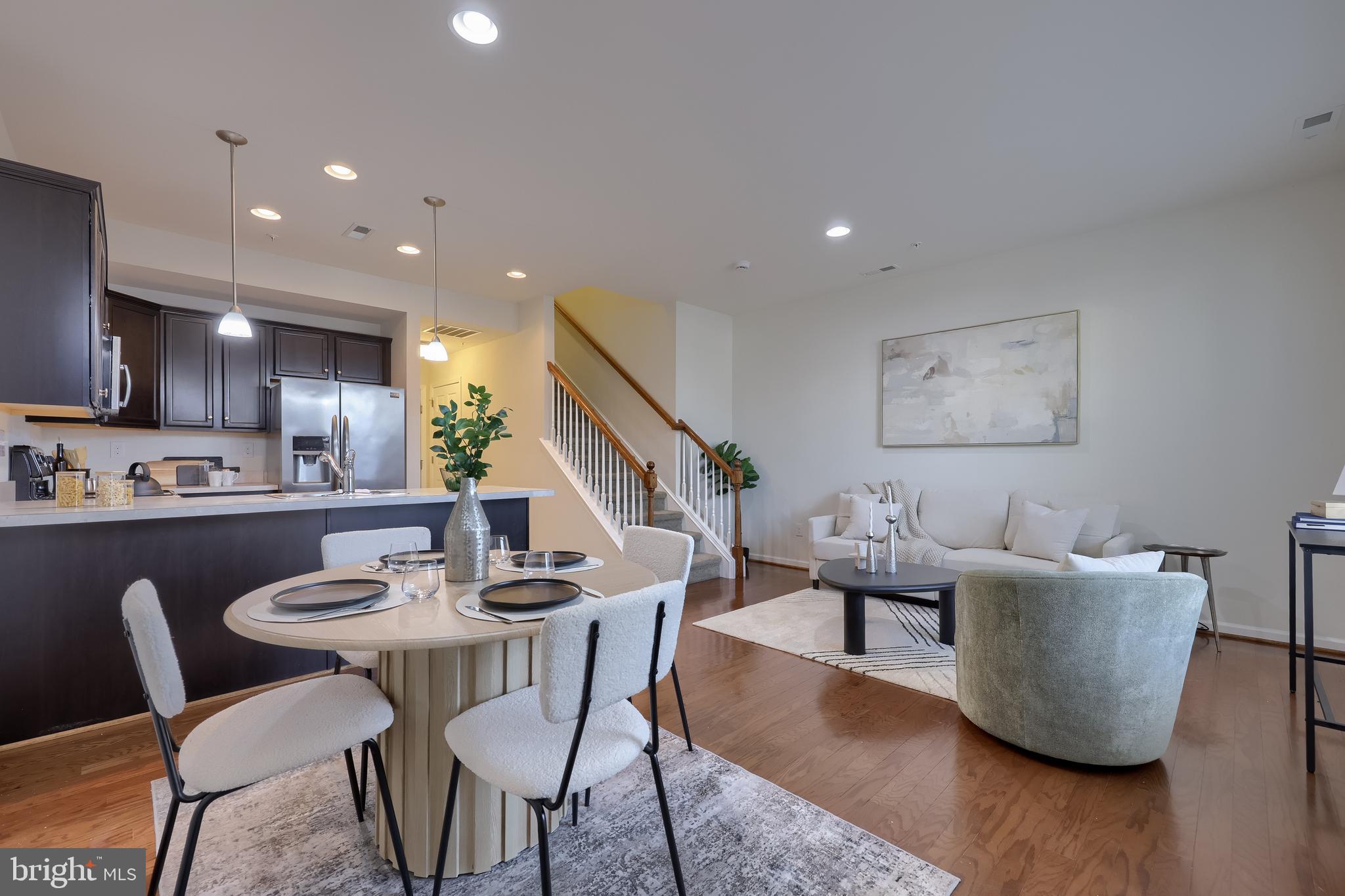 ARBOR MEWS - Residential