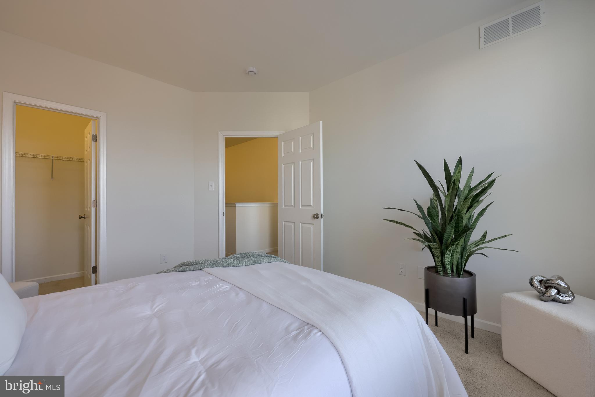 ARBOR MEWS - Residential