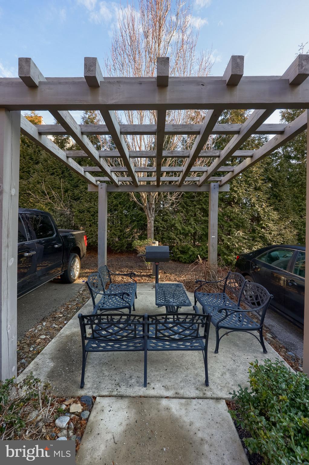 ARBOR MEWS - Residential