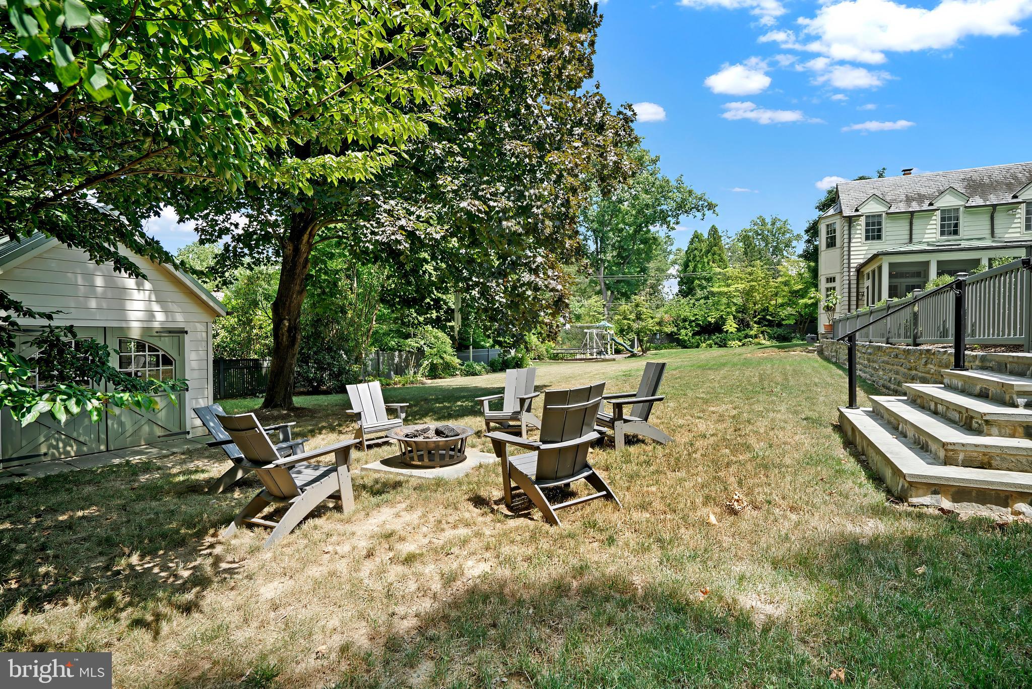 MEADOWBROOK - Residential