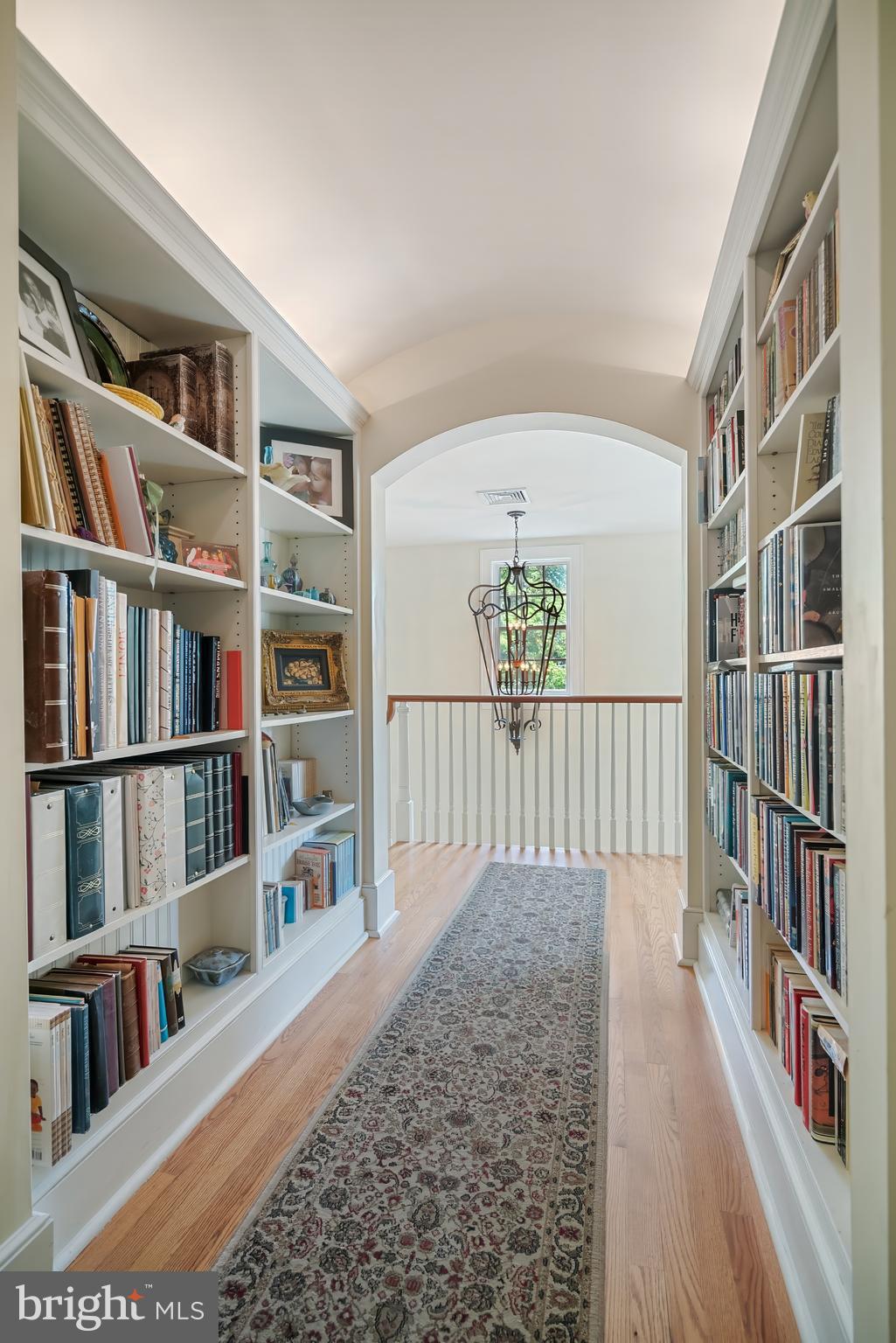 MEADOWBROOK - Residential