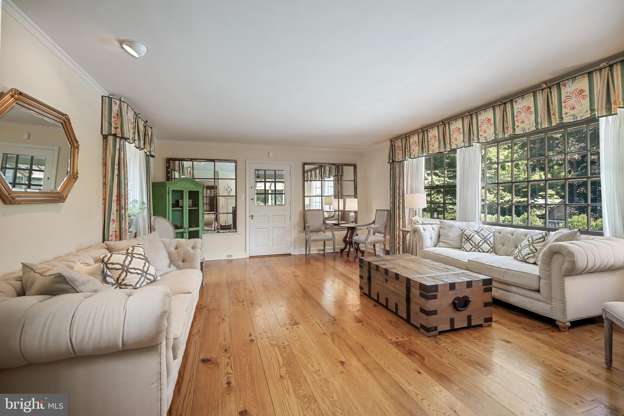 MEADOWBROOK - Residential