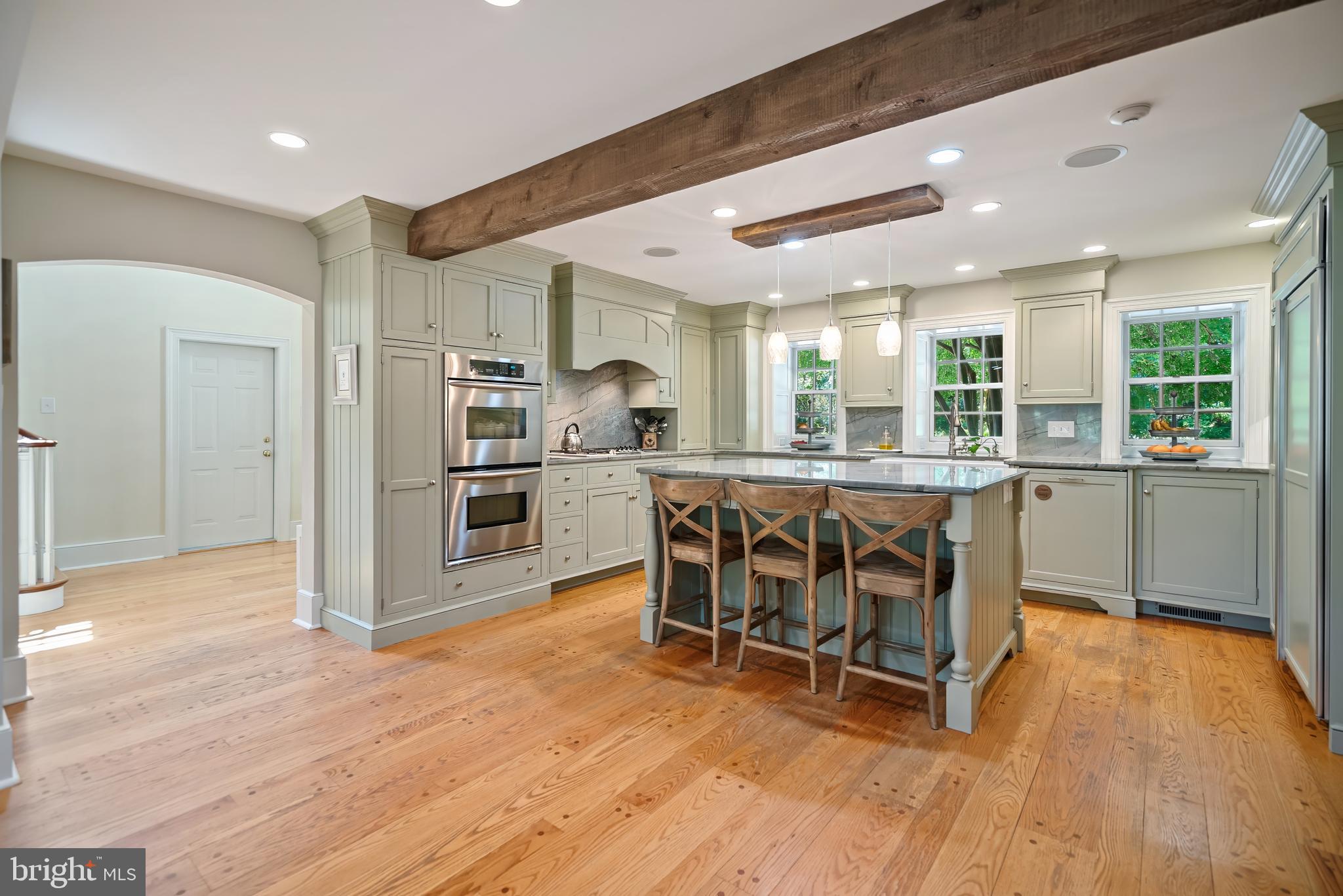 MEADOWBROOK - Residential