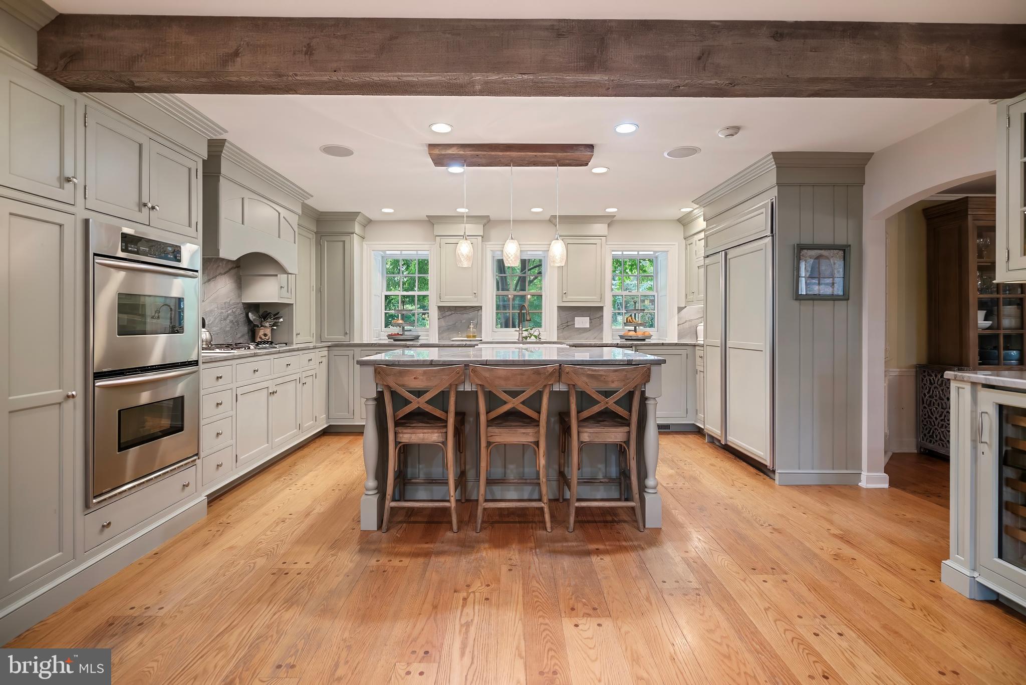 MEADOWBROOK - Residential