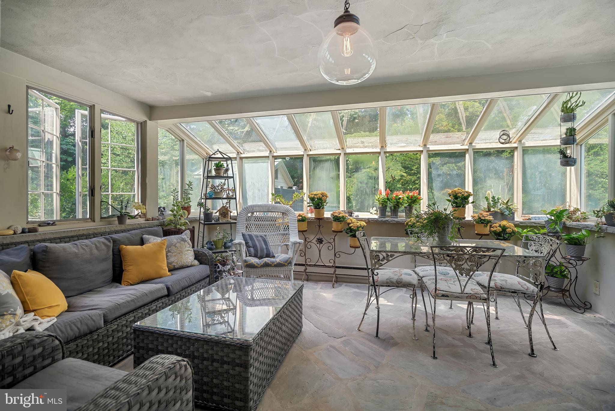 MEADOWBROOK - Residential