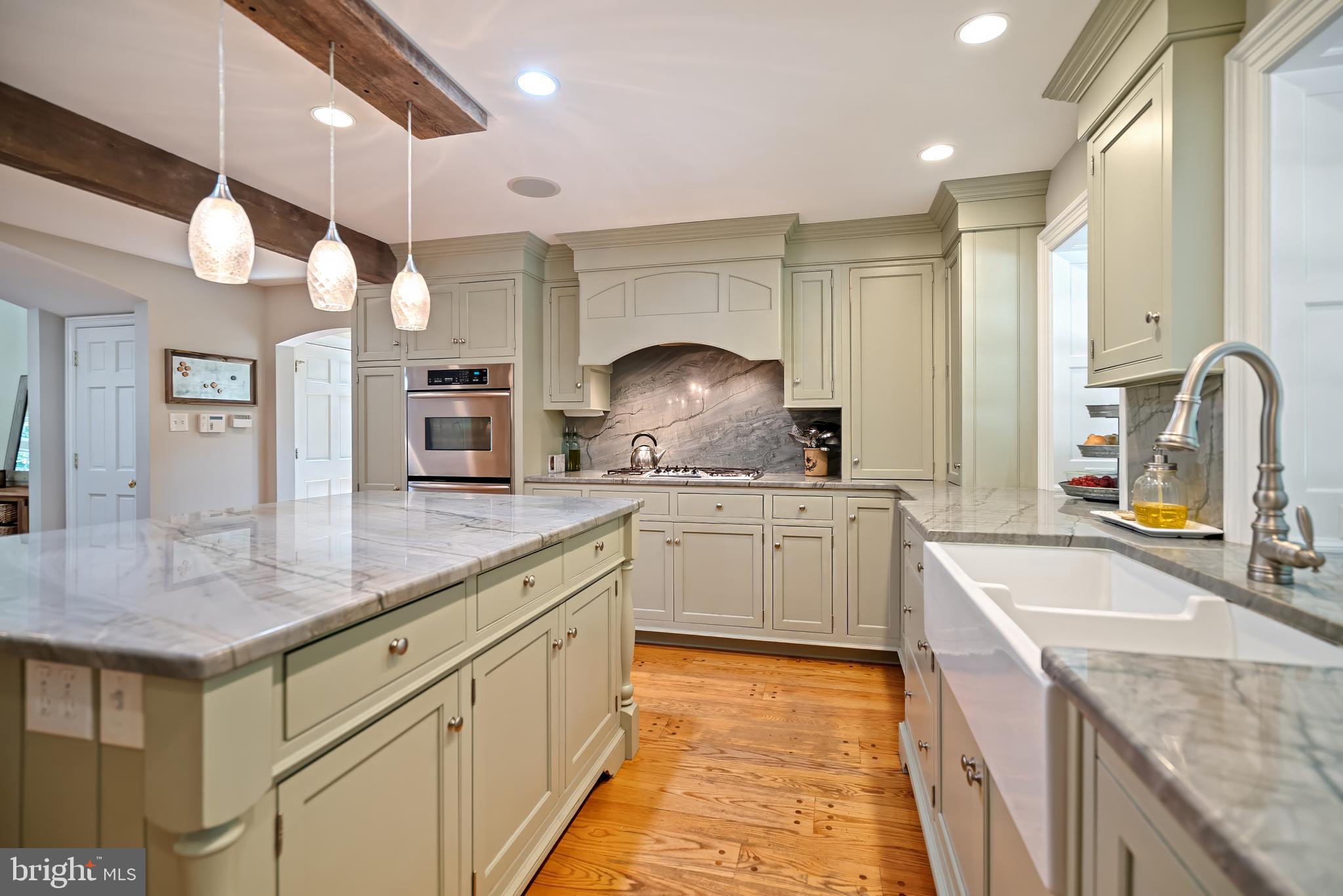 MEADOWBROOK - Residential