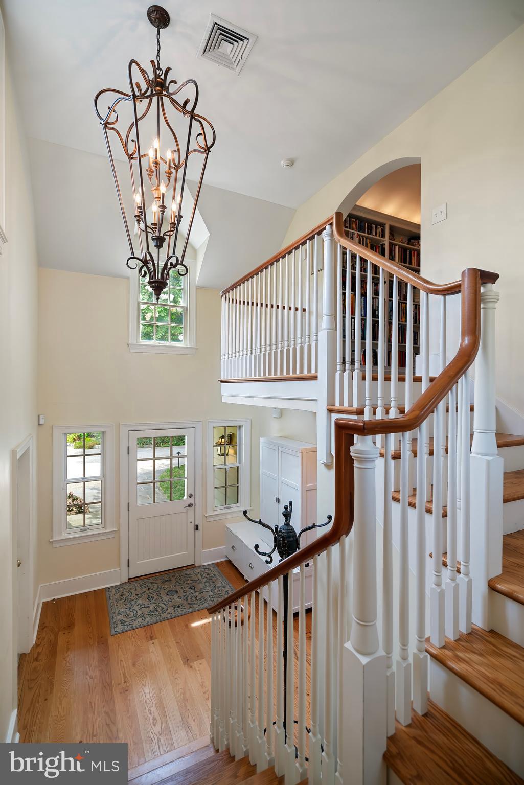 MEADOWBROOK - Residential