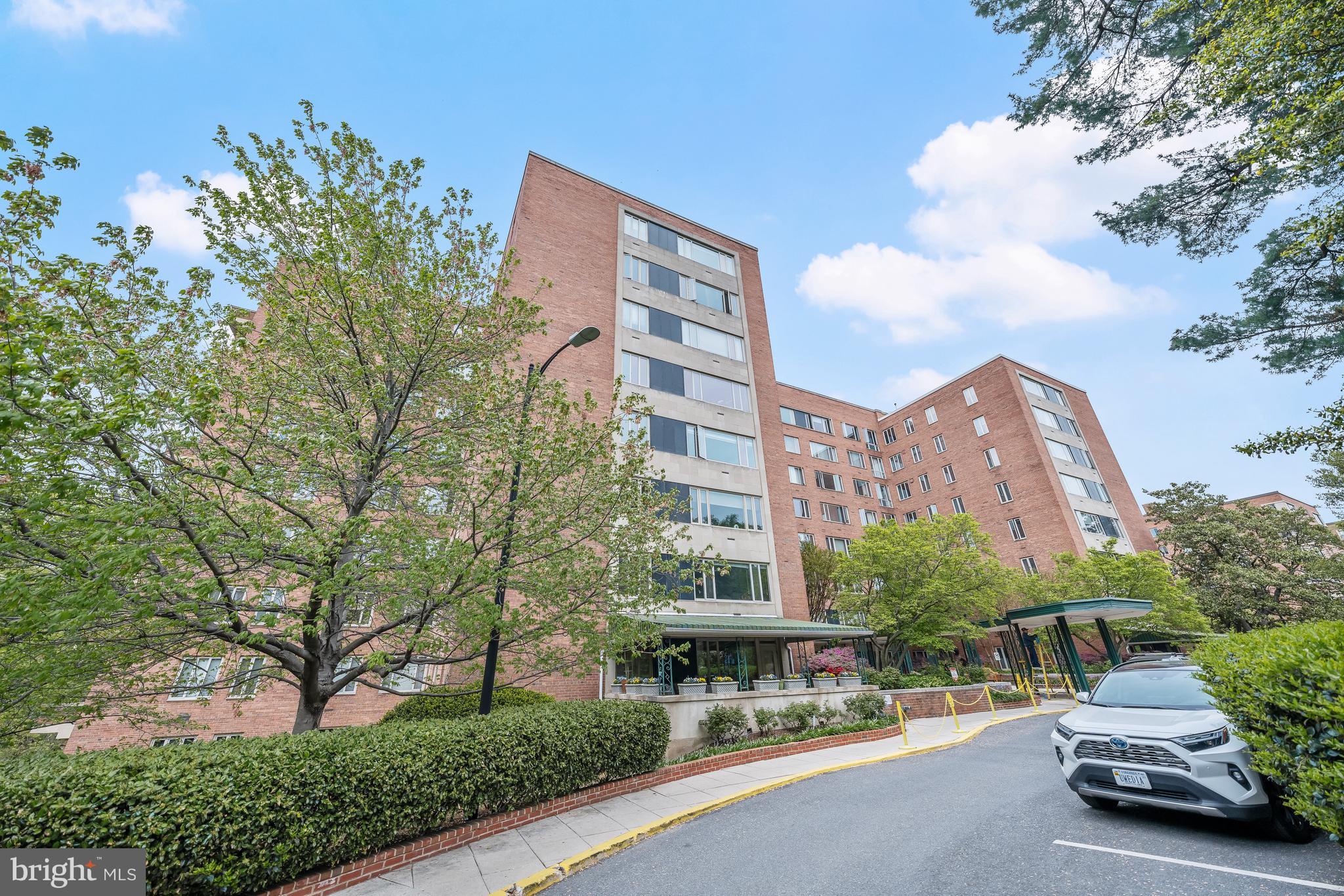 4301 MASSACHUSETTS AVENUE NW 2005