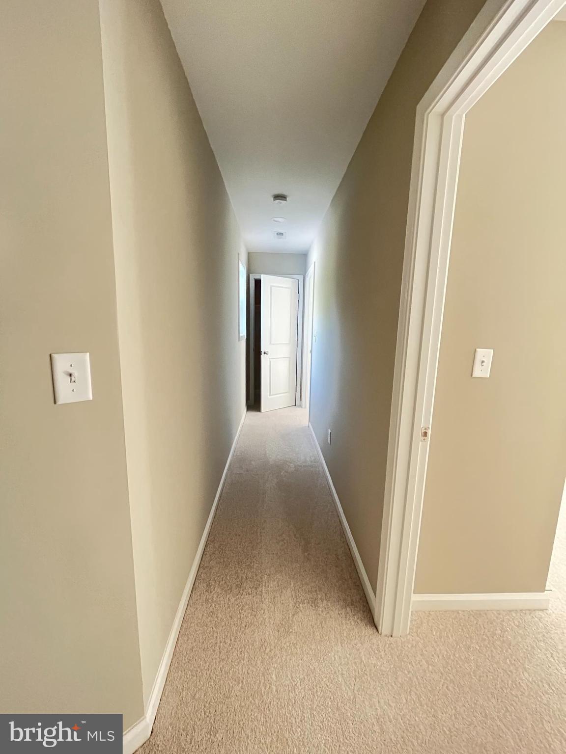 LAKE LAND - Residential